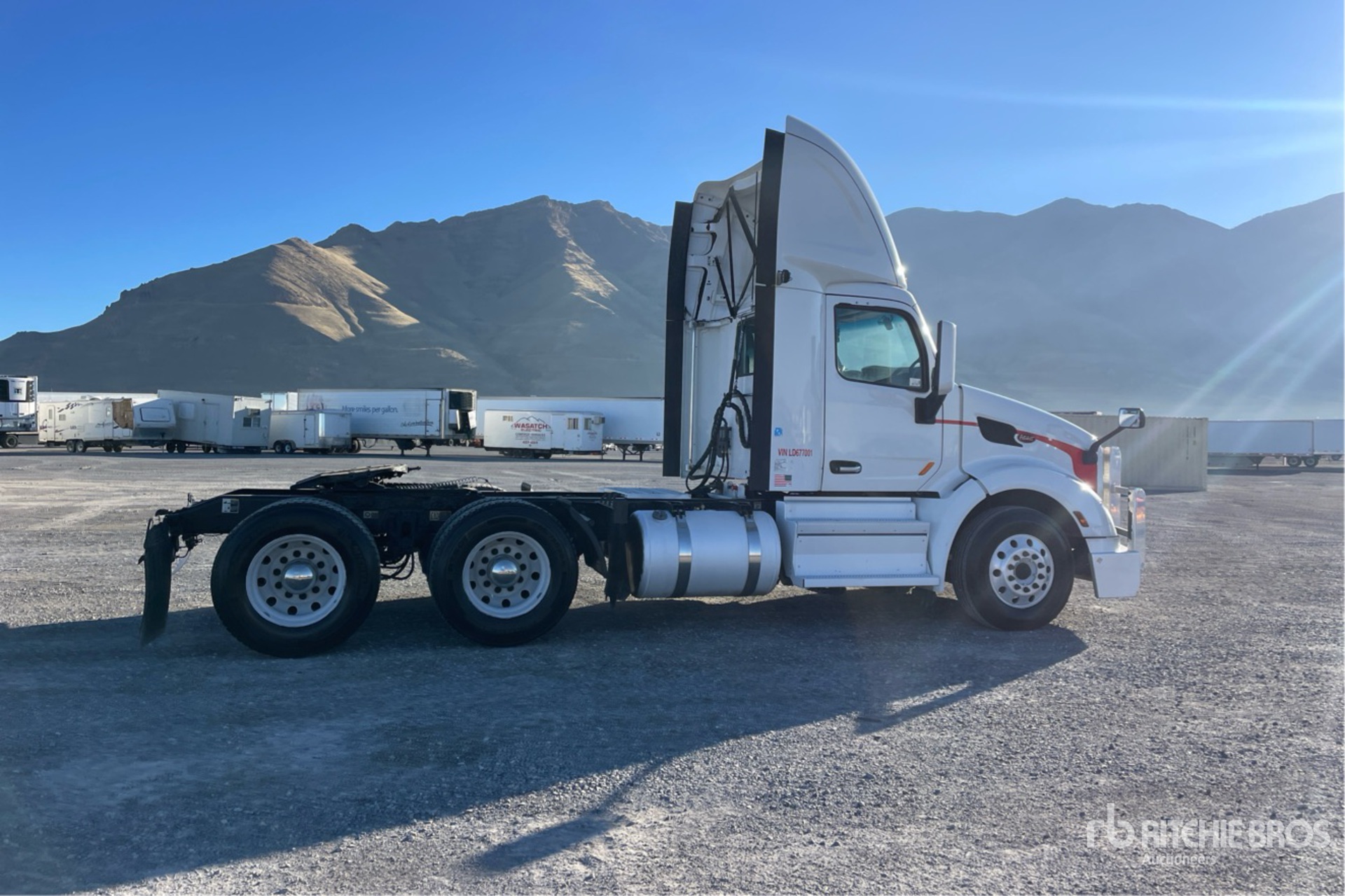 General Appearance with Image, coin arrière droit