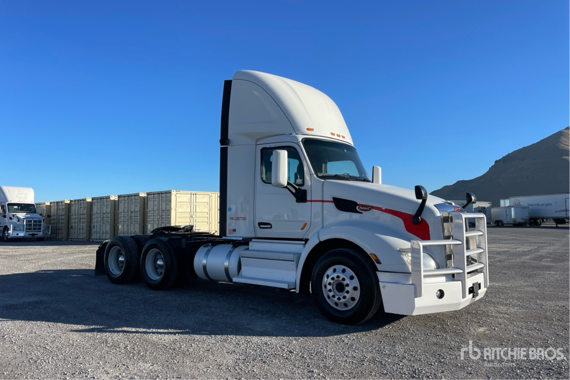 General Appearance with Image, coin avant droit