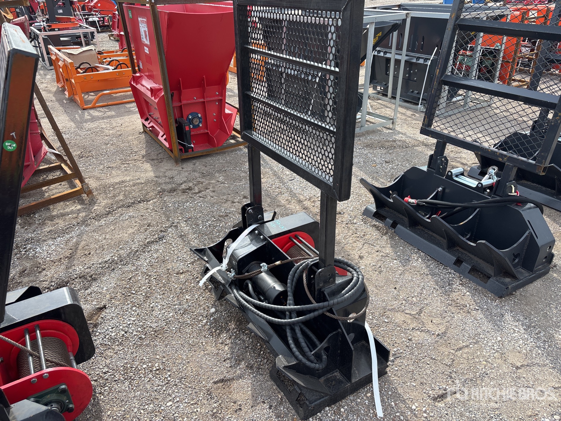 General Appearance with Bild, Ecke vorne links