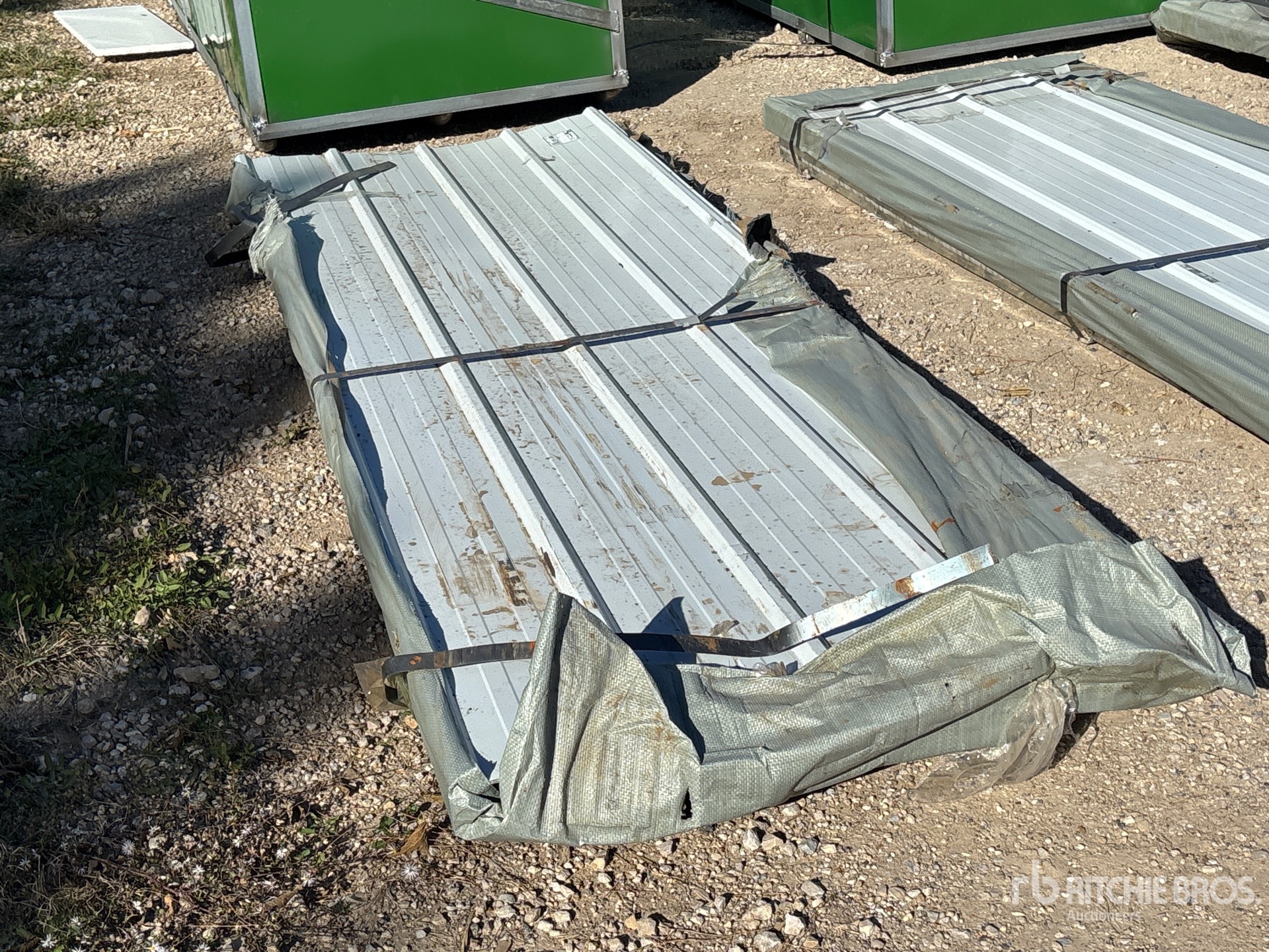 General Appearance with Bild, Ecke hinten rechts