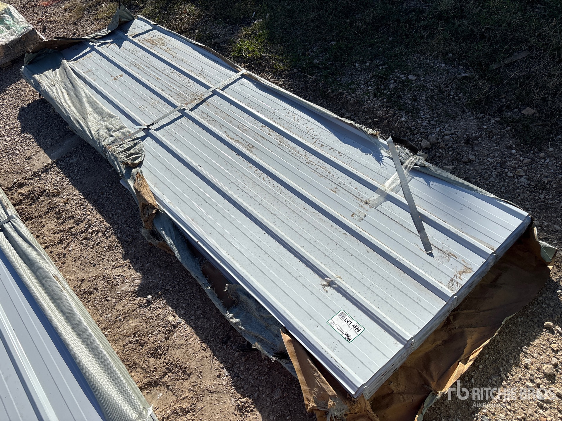 General Appearance with Bild, Ecke vorne links