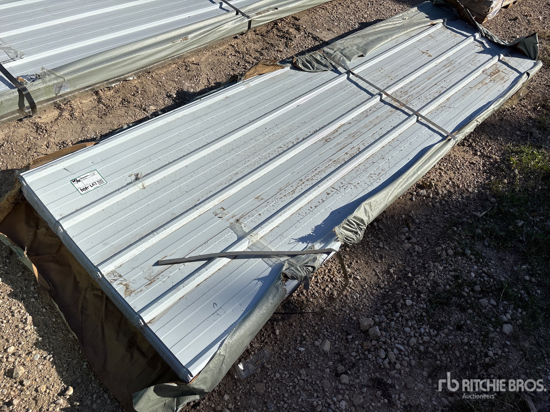 General Appearance with Bild, Ecke hinten links