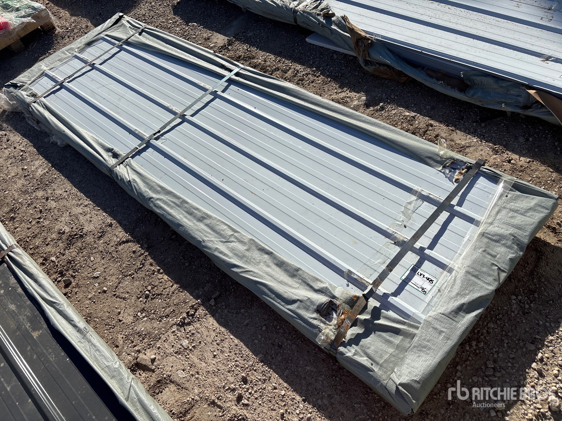 General Appearance with Bild, Ecke vorne links