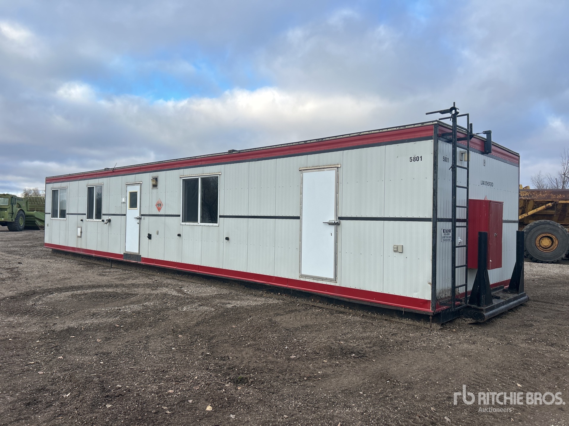 General Appearance with Picture, Left Rear Corner