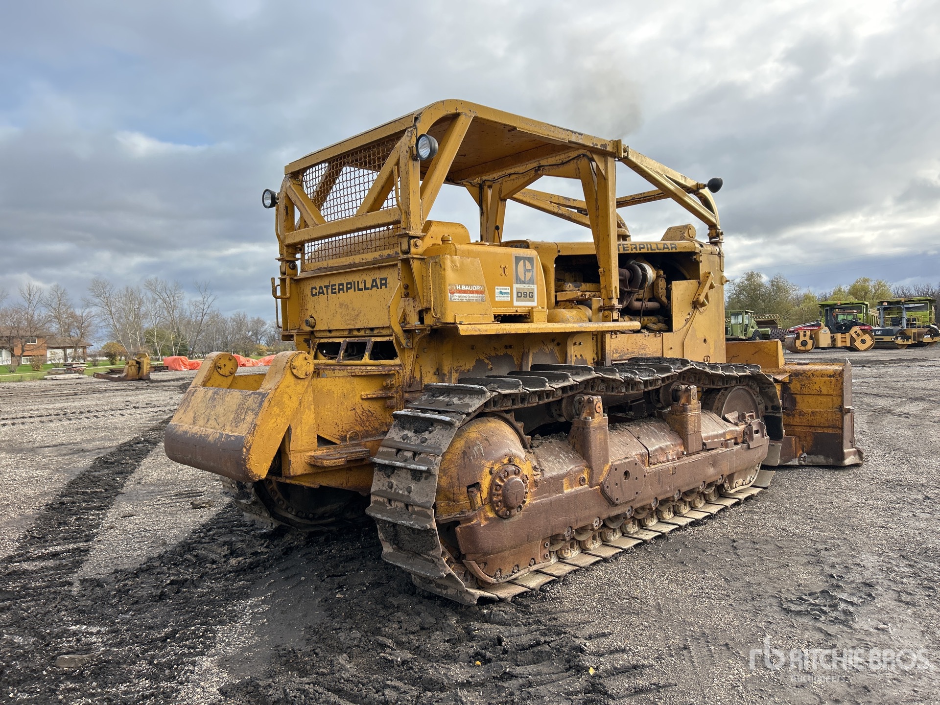 General Appearance with Bild, Ecke hinten rechts