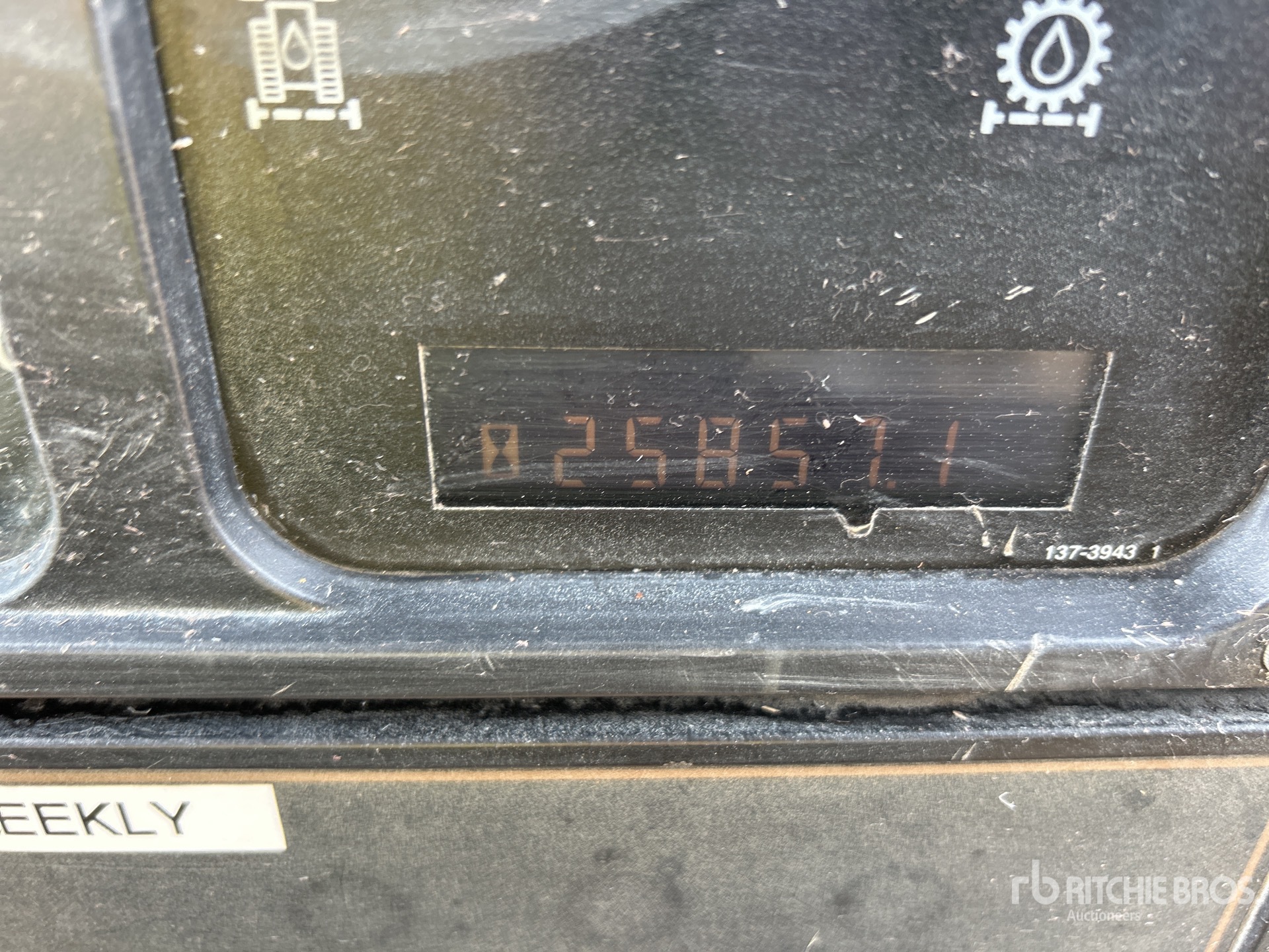 General Appearance with Hour Meter / Odometer