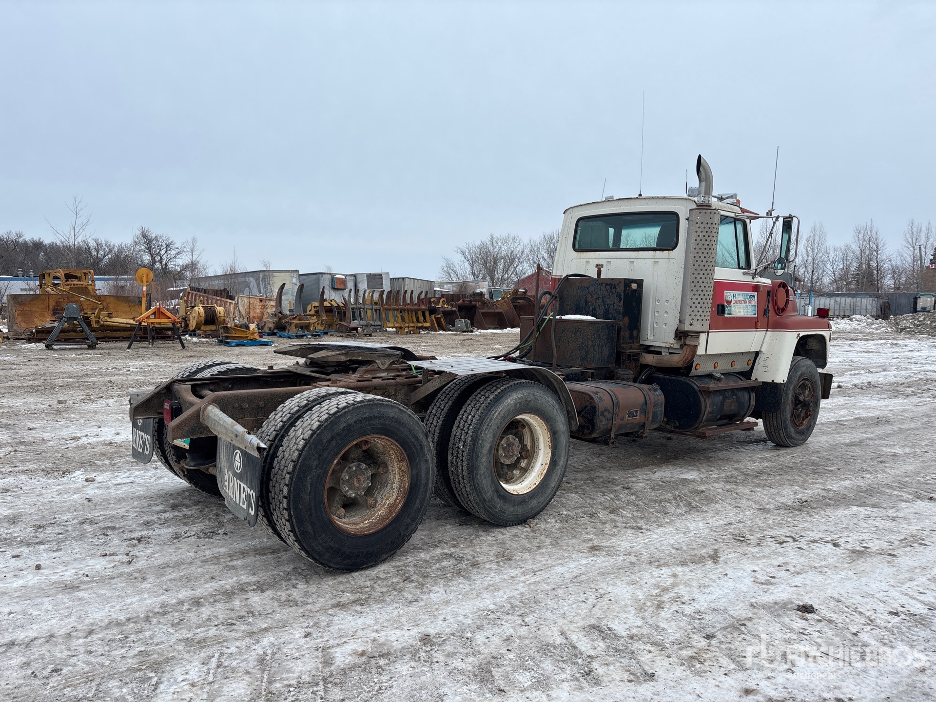 General Appearance with Picture, Right Rear Corner