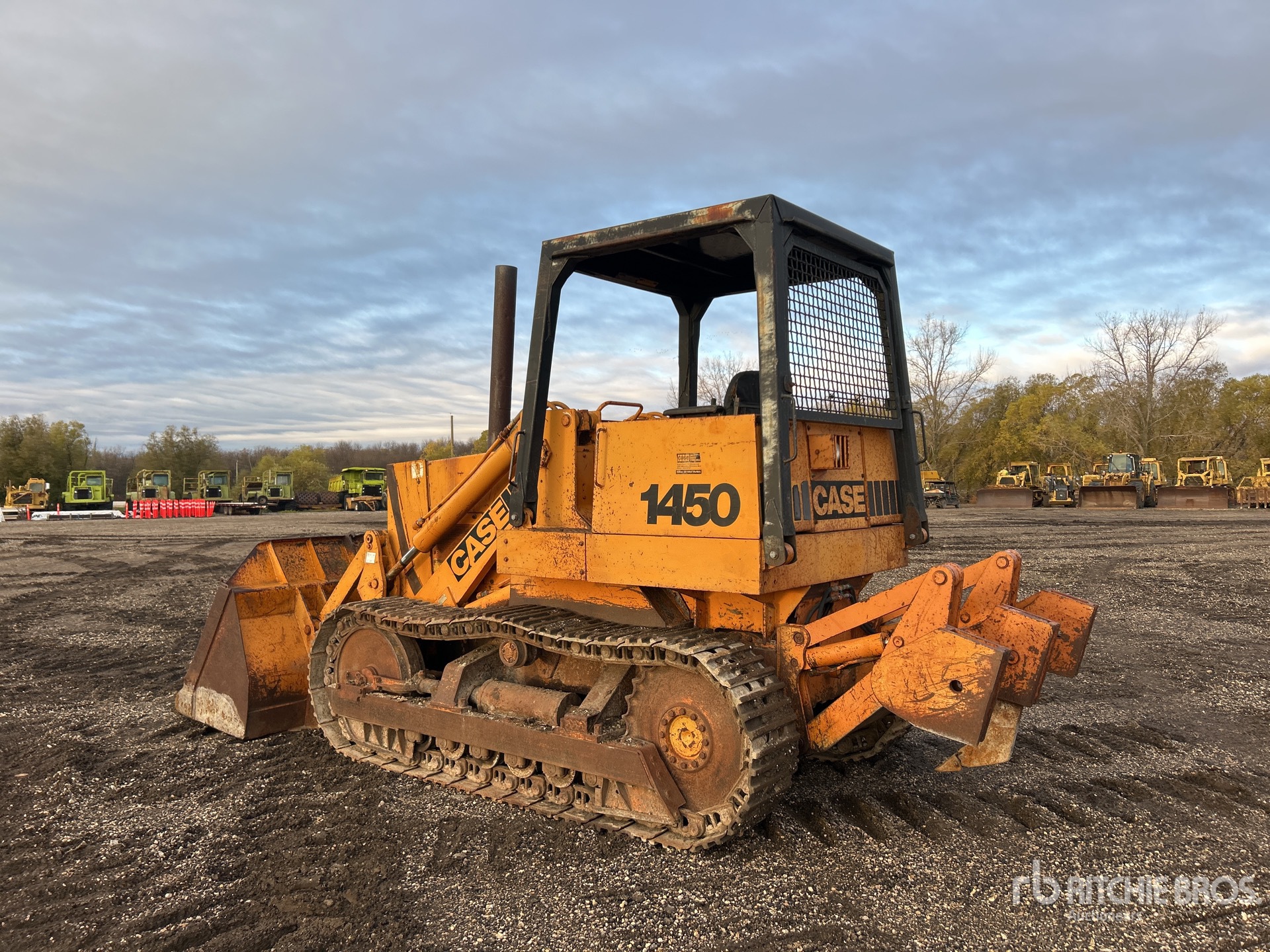 General Appearance with Bild, Ecke hinten links