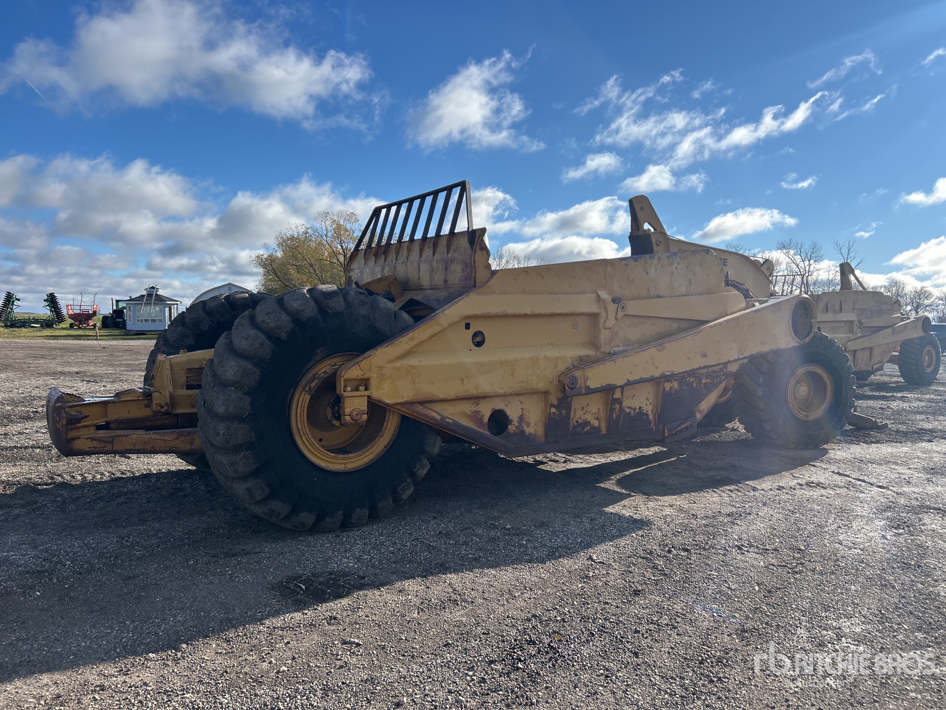 General Appearance with Bild, Ecke hinten rechts