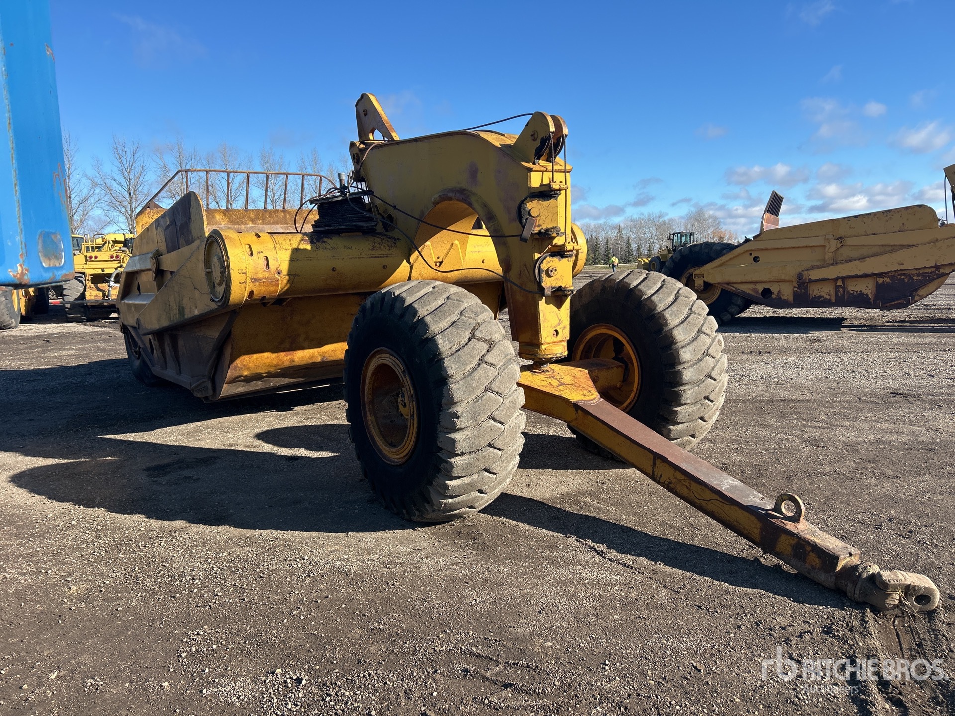 General Appearance with Bild, Ecke vorne rechts