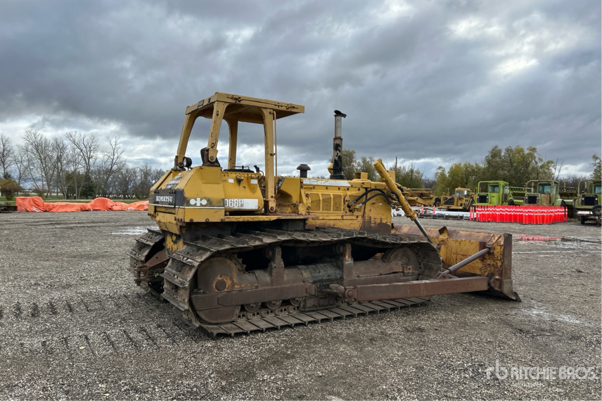 General Appearance with Bild, Ecke hinten rechts