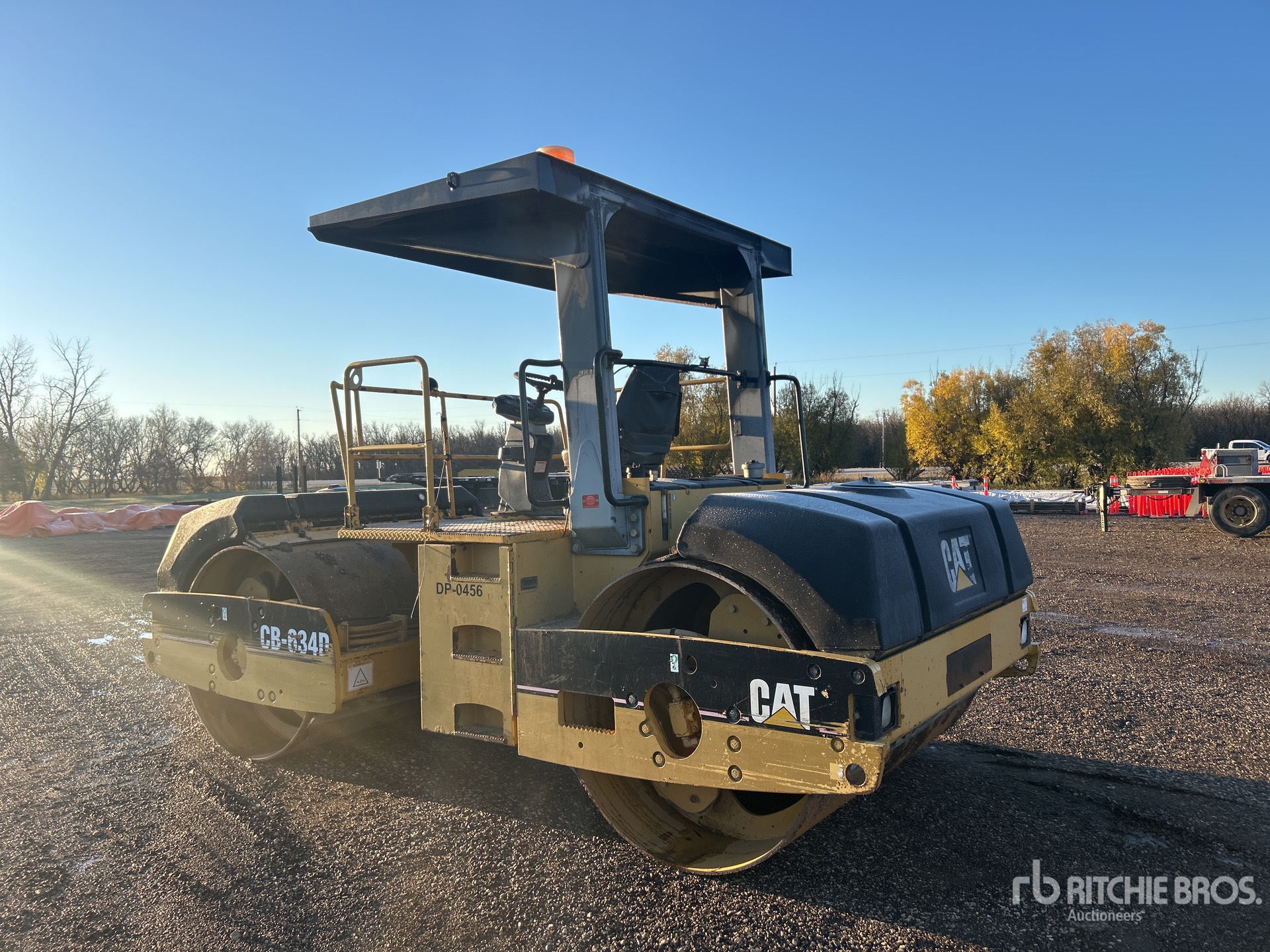 General Appearance with Bild, Ecke hinten links