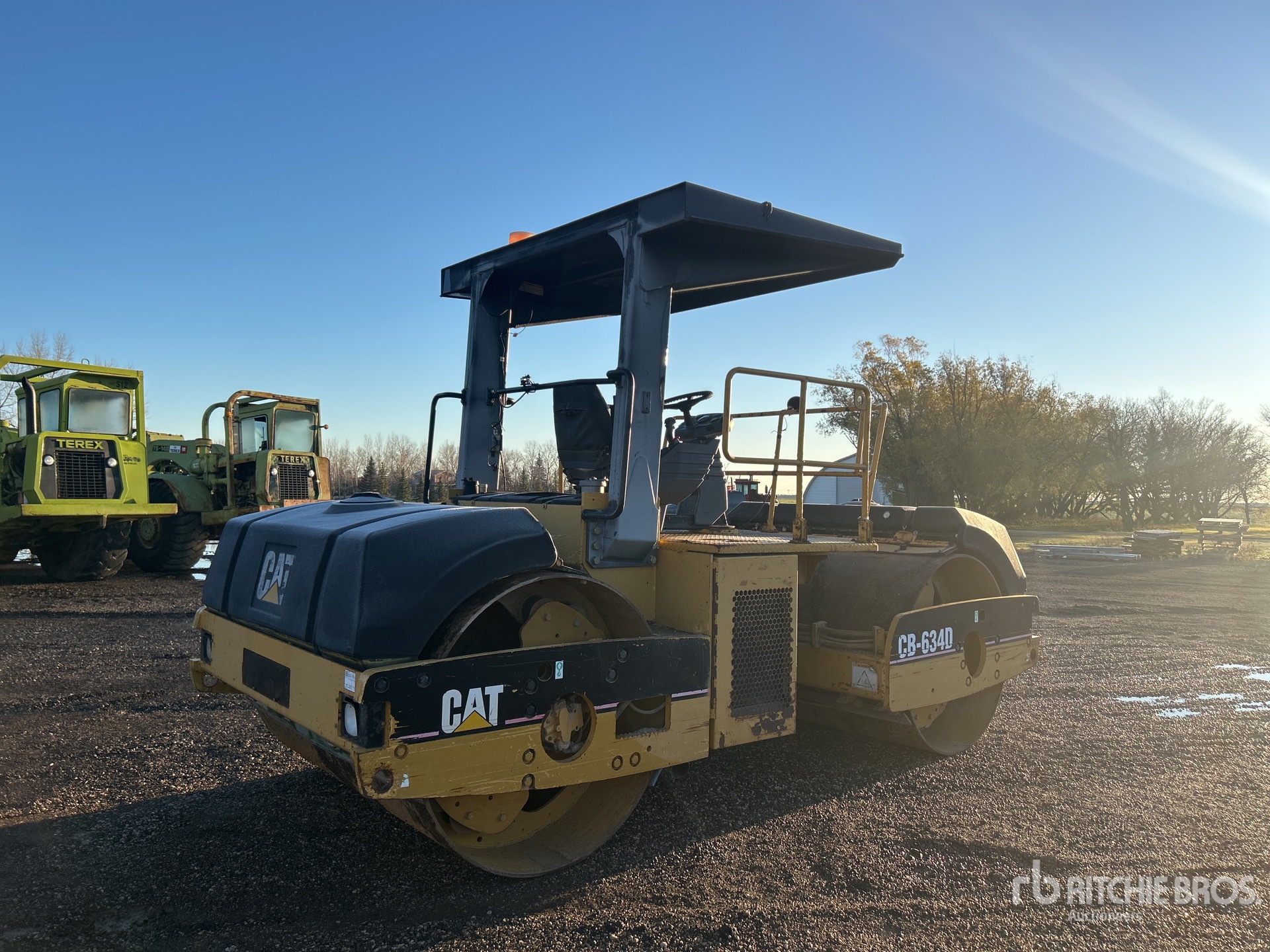 General Appearance with Bild, Ecke hinten rechts