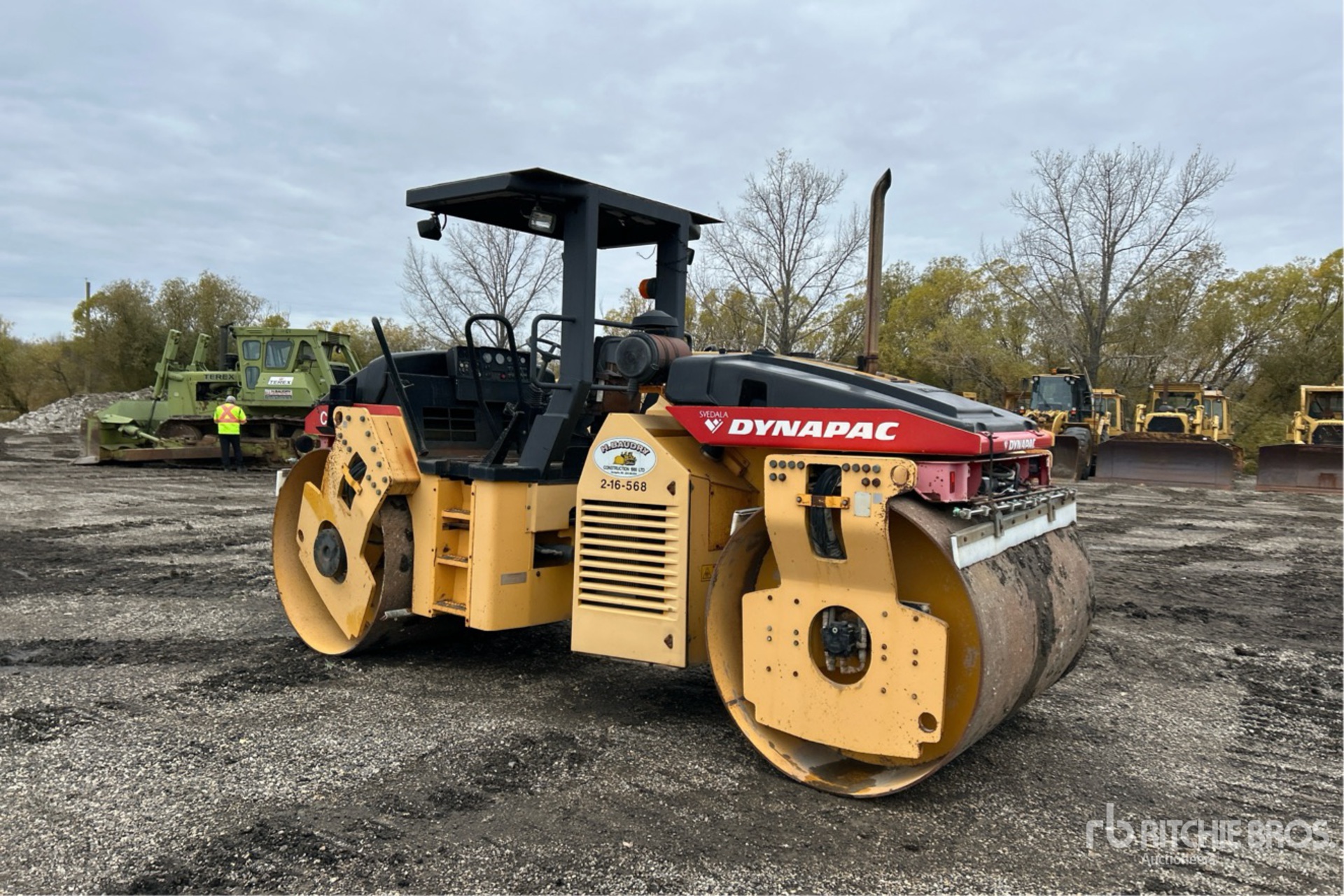 General Appearance with Bild, Ecke hinten links