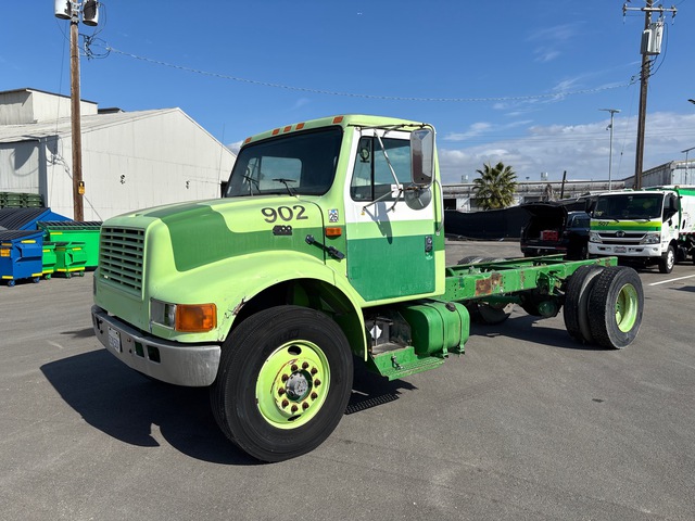 1995 International 4700 4x2 Cab and Chassis 1995 International 4700 4x2 Cab and Chassis