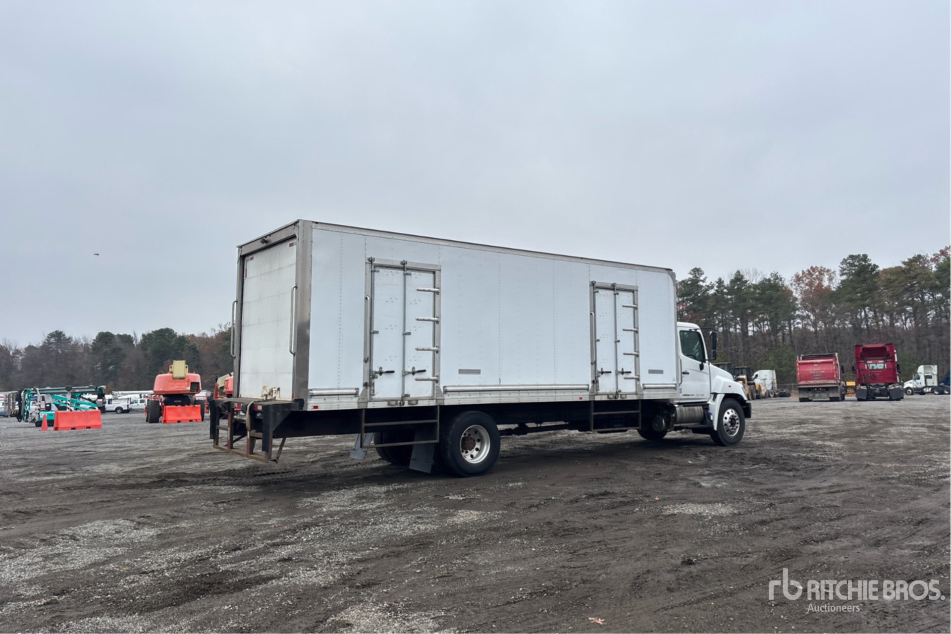 General Appearance with Imagen: esquina trasera derecha