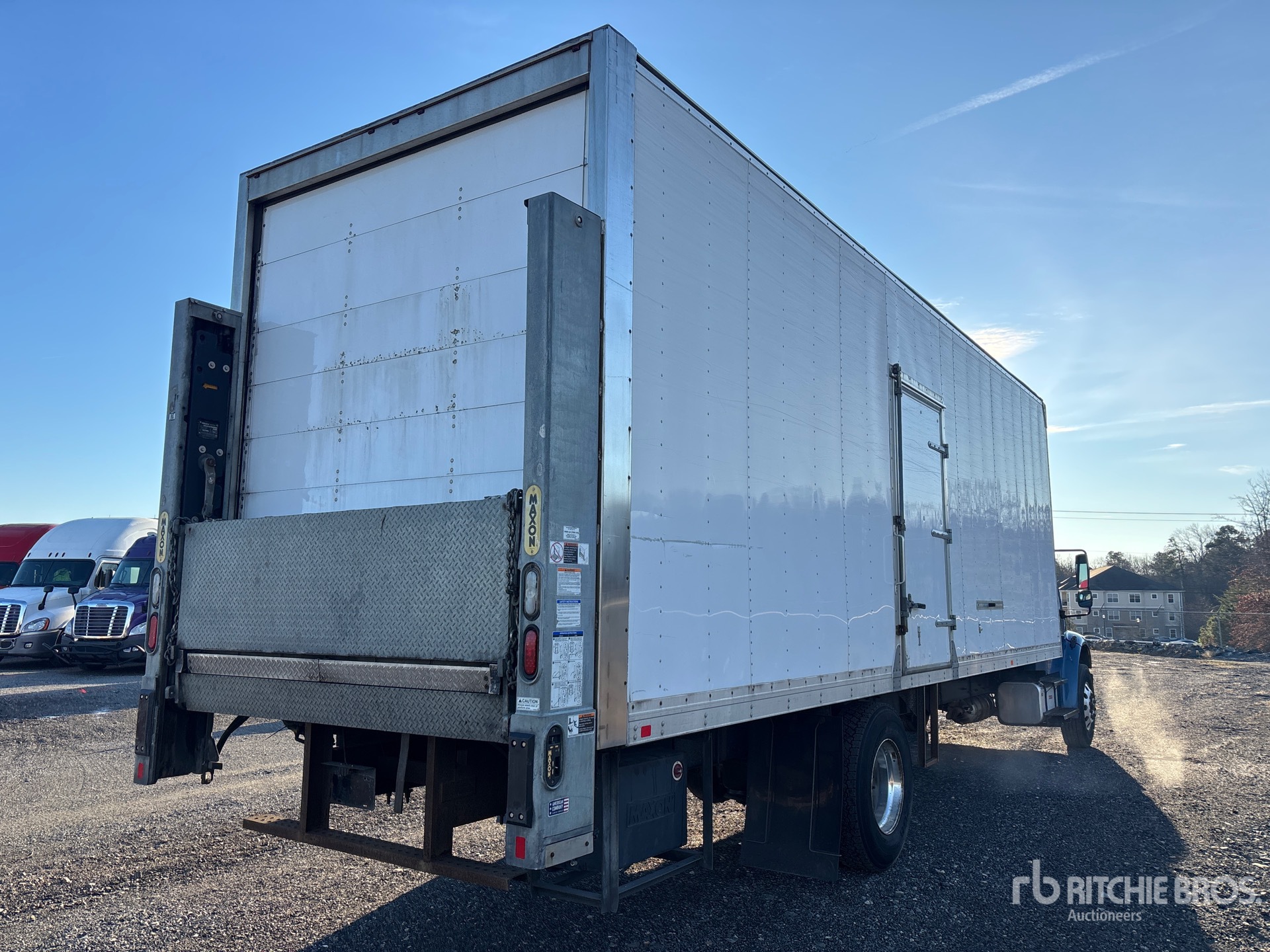 General Appearance with Bild, Ecke hinten rechts