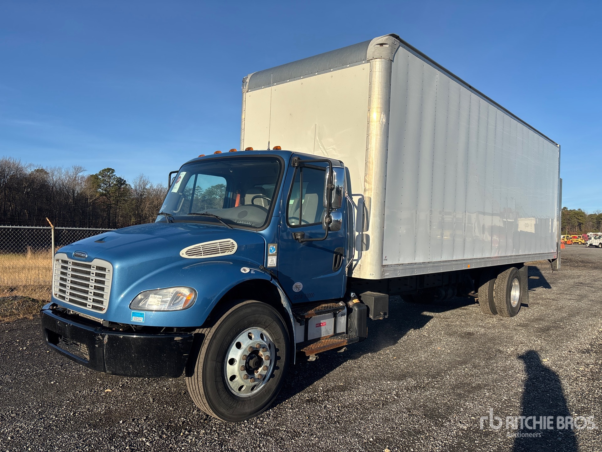 General Appearance with Bild, Ecke vorne links