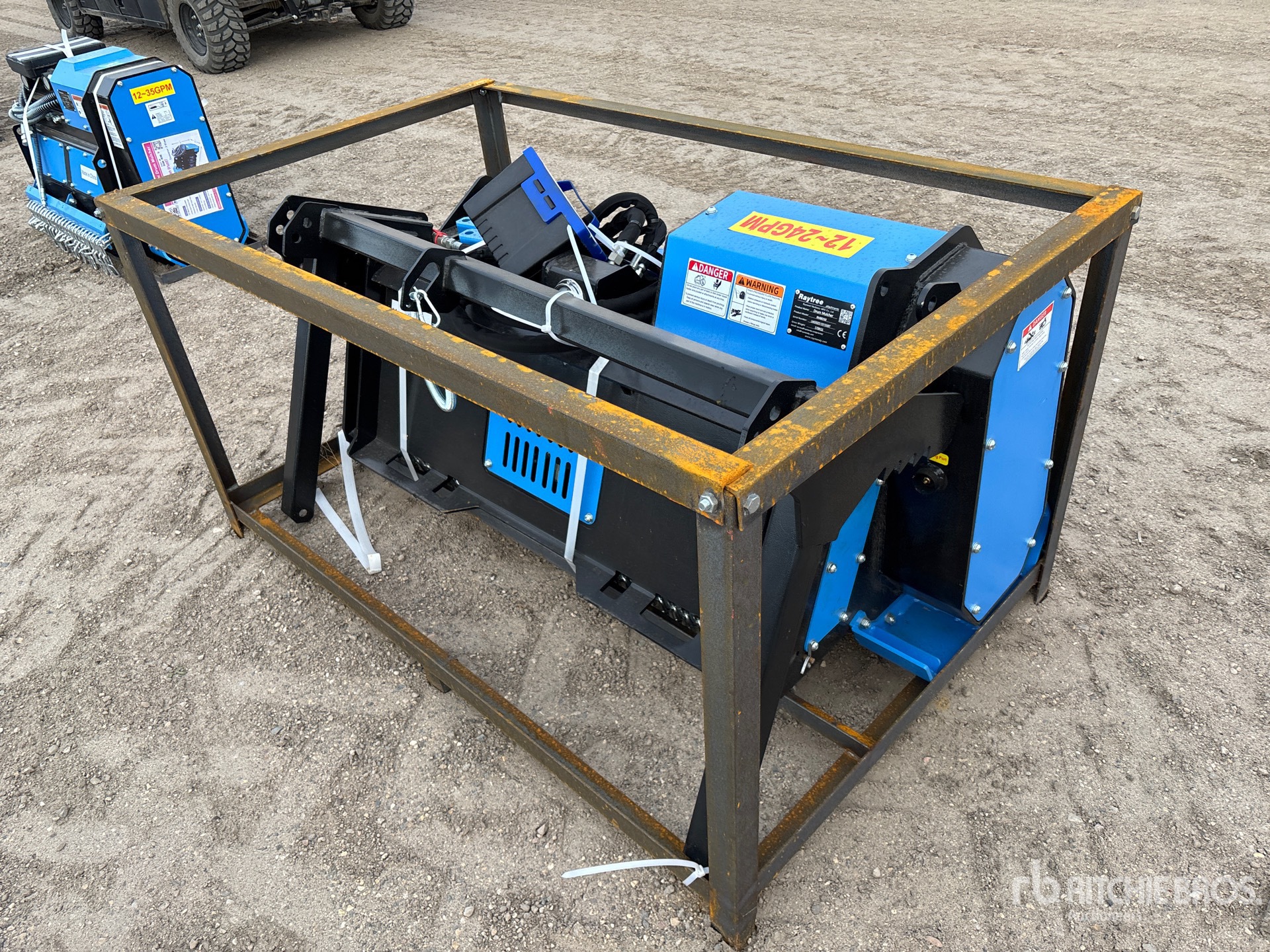 General Appearance with Foto, angolo anteriore sinistro