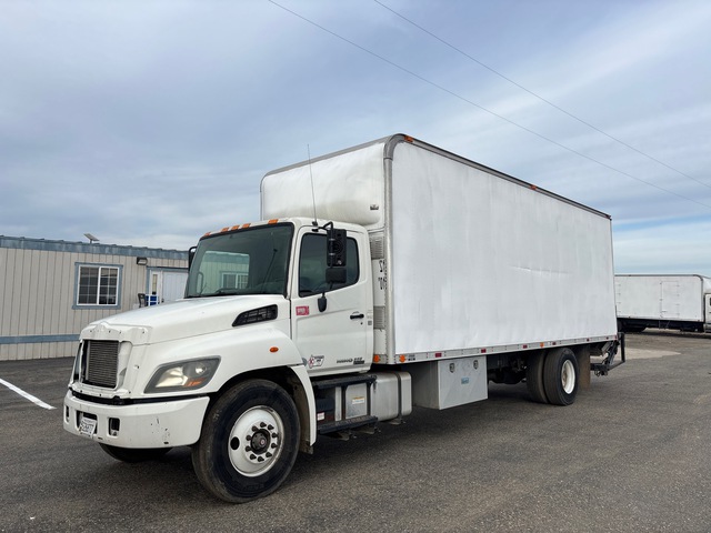 2015 Hino 268 4x2 Van Truck