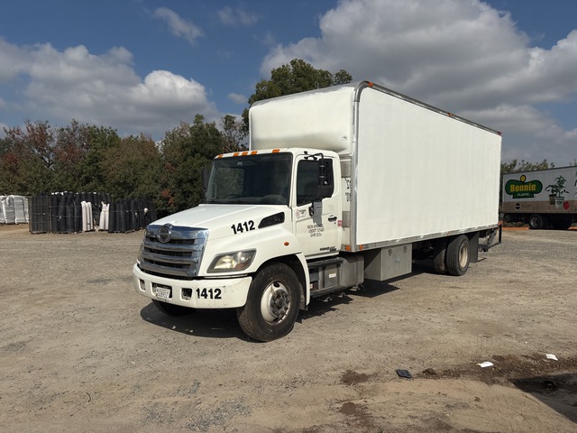 2015 Hino 268 4x2 Van Truck