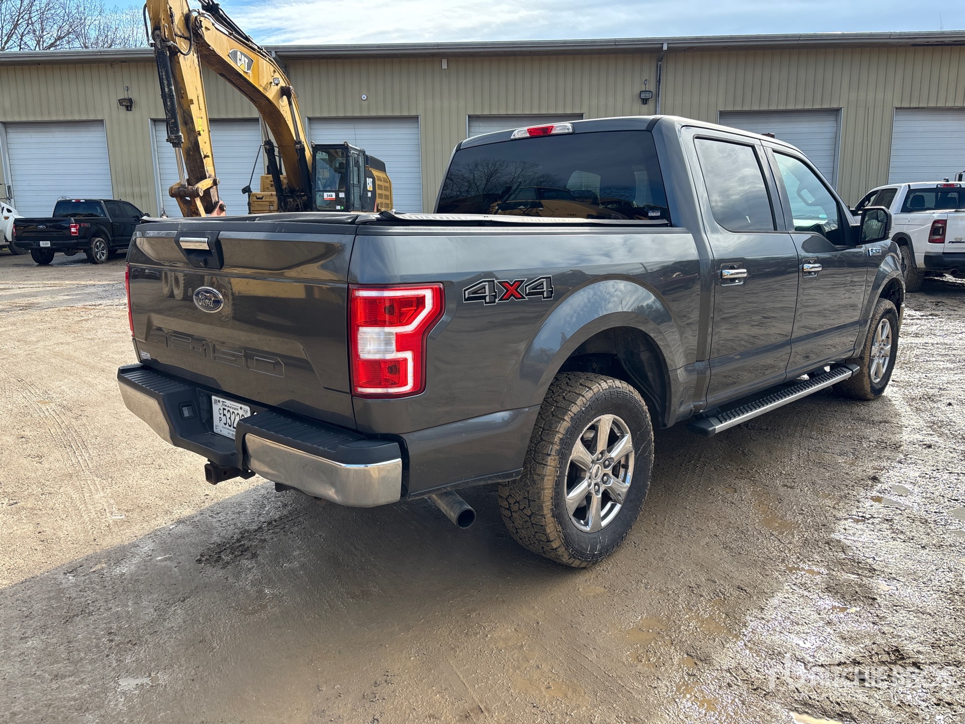 General Appearance with Bild, Ecke hinten rechts