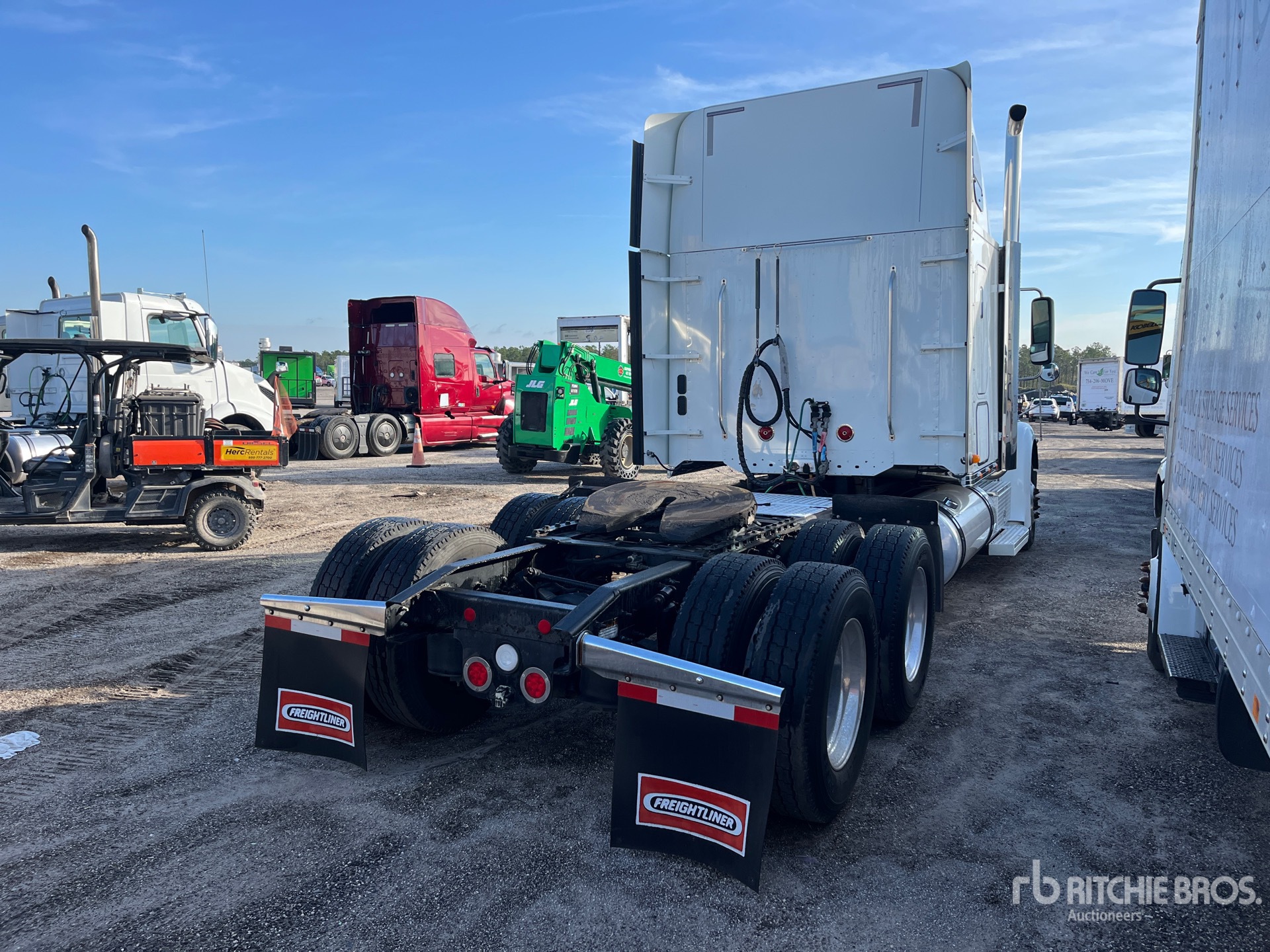 General Appearance with Foto, angolo anteriore sinistro