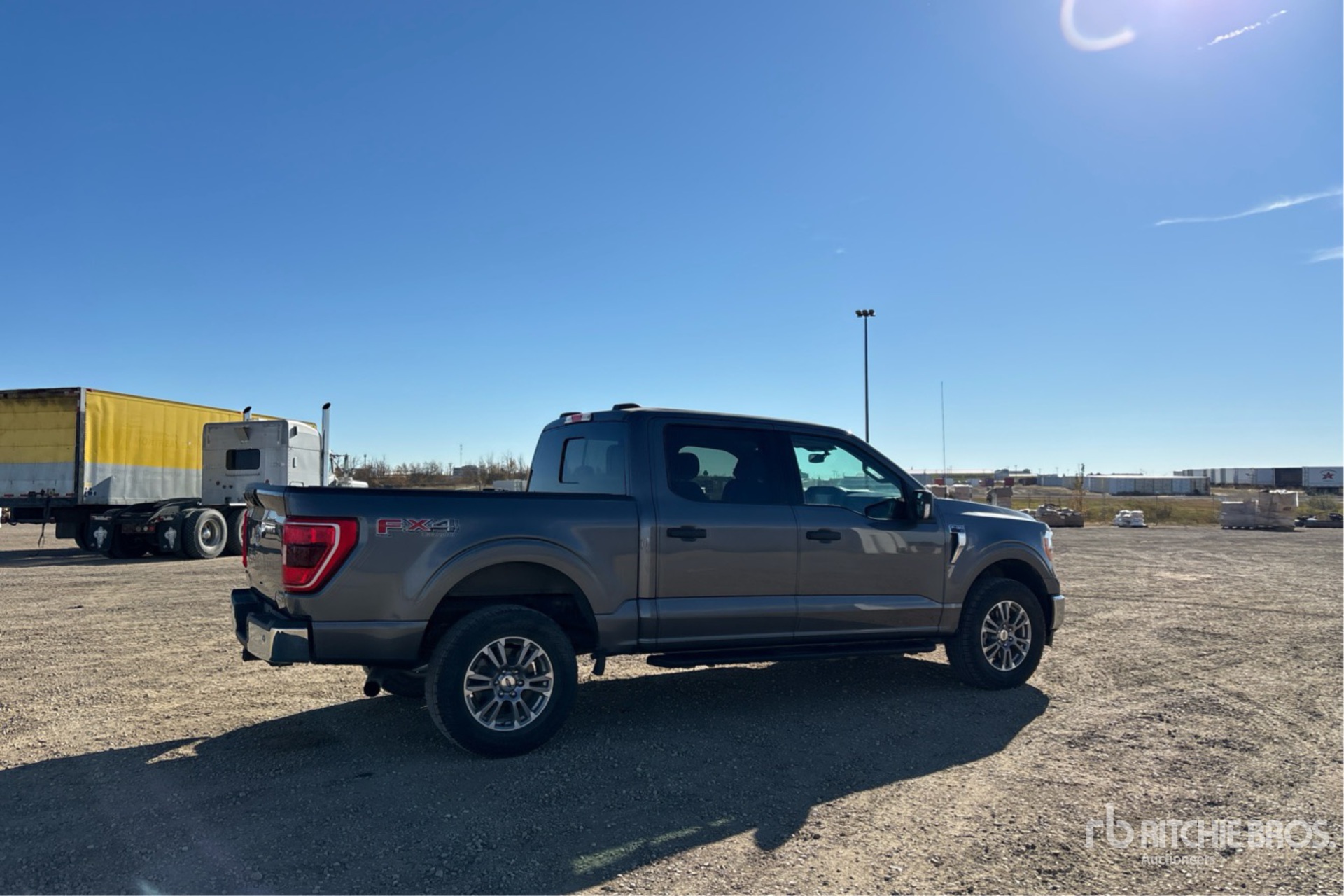 General Appearance with Picture, Right Rear Corner