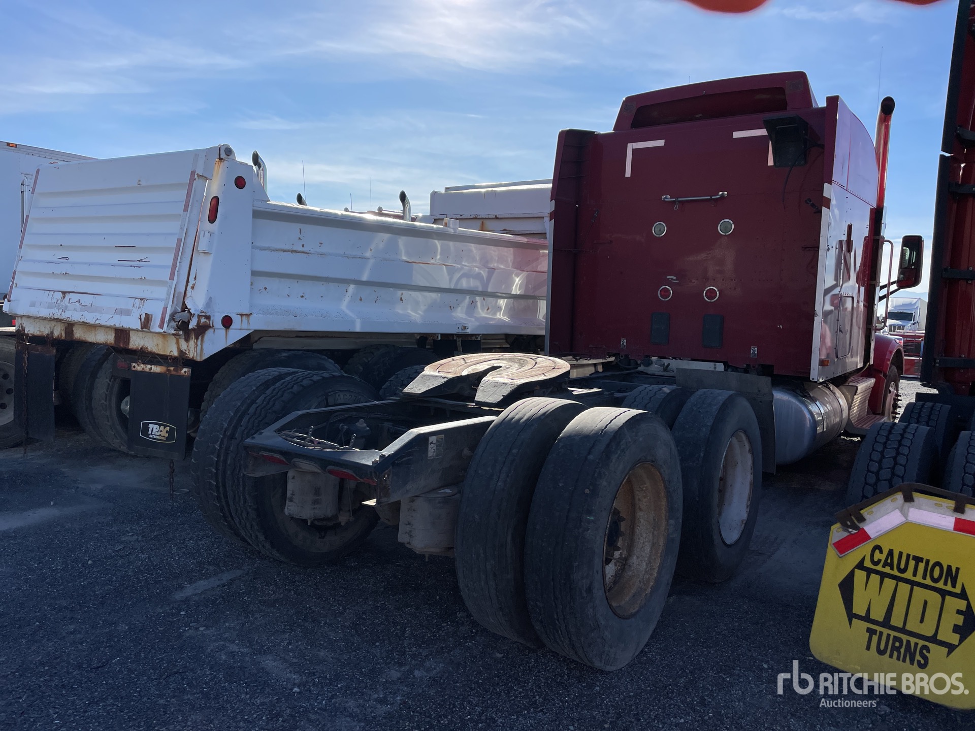 General Appearance with Bild, Ecke hinten rechts