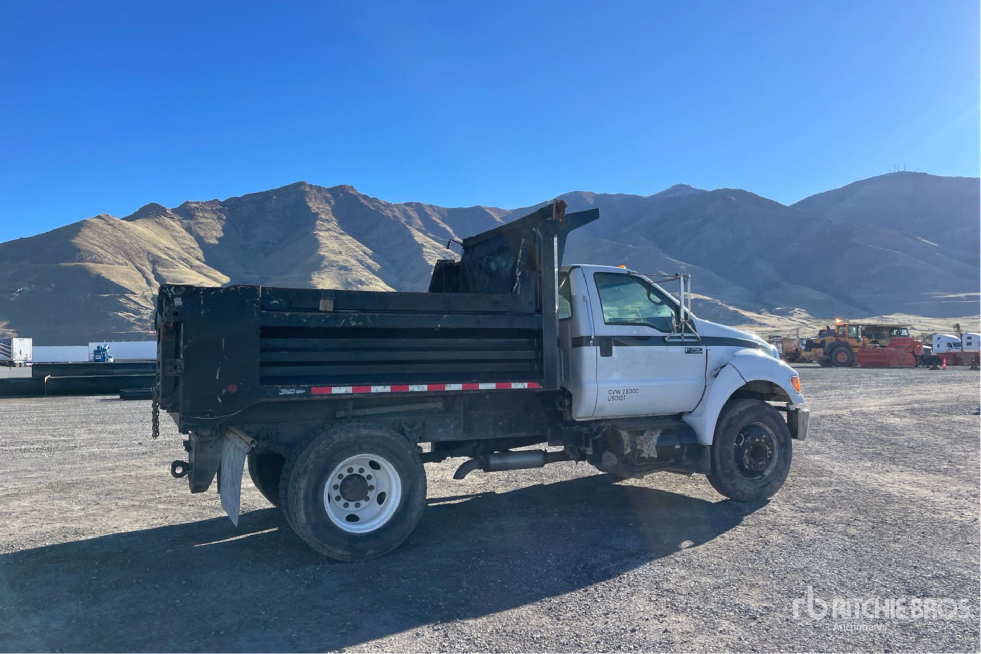 Aspect général with Image, coin arrière droit