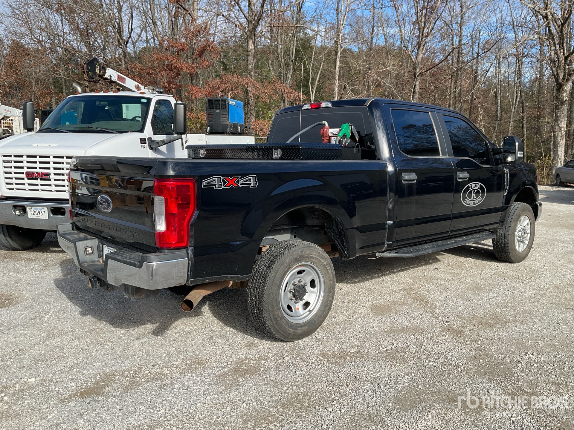 Aspect général with Image, coin arrière droit