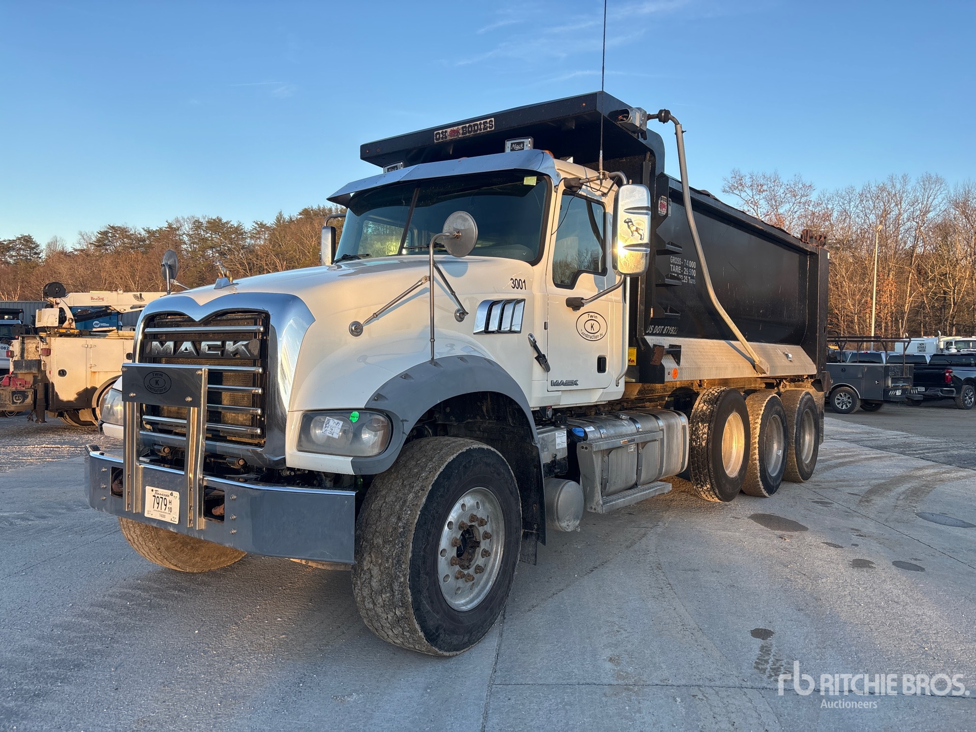 General Appearance with Picture, Left Front Corner