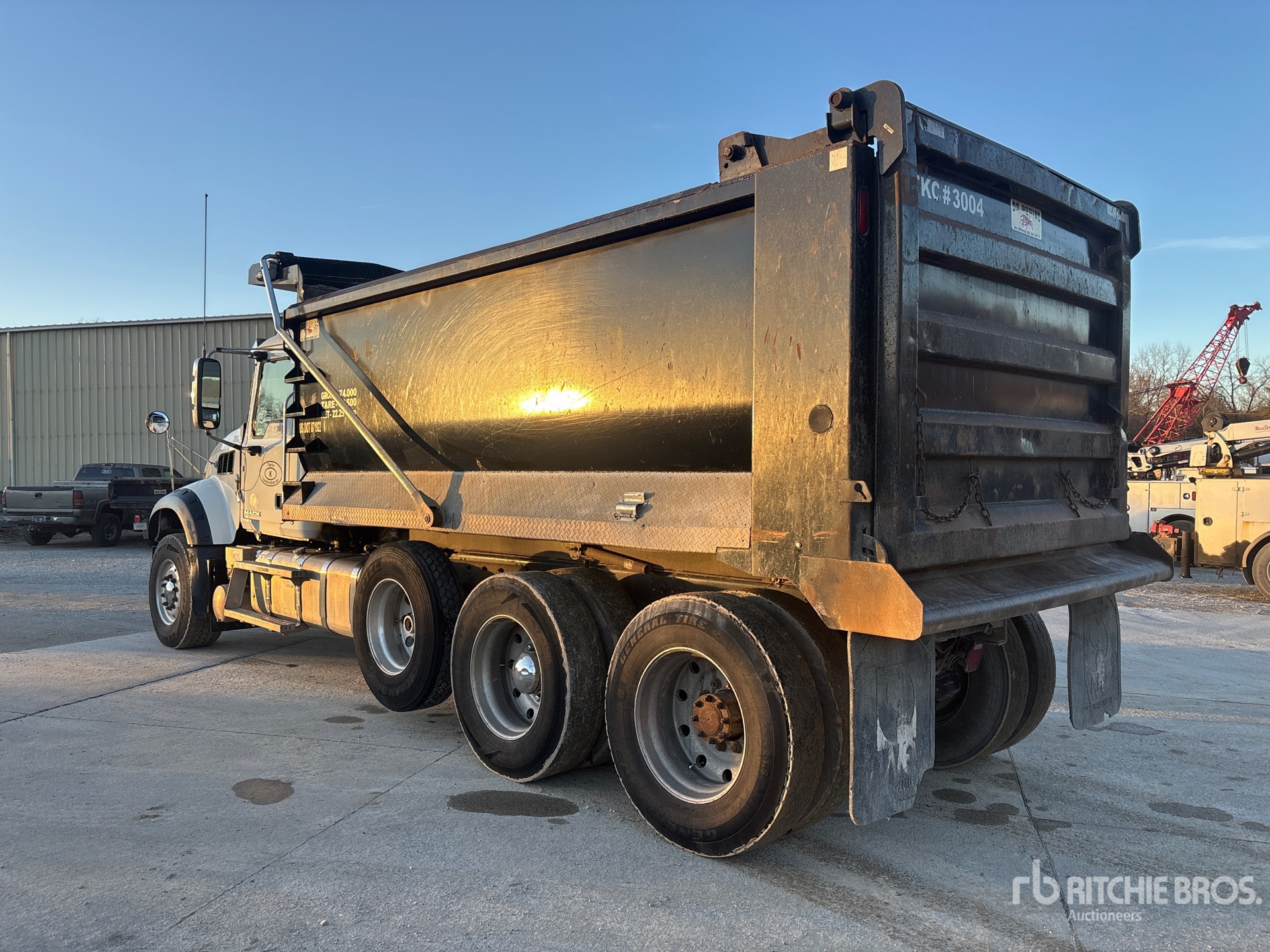 General Appearance with Picture, Left Rear Corner