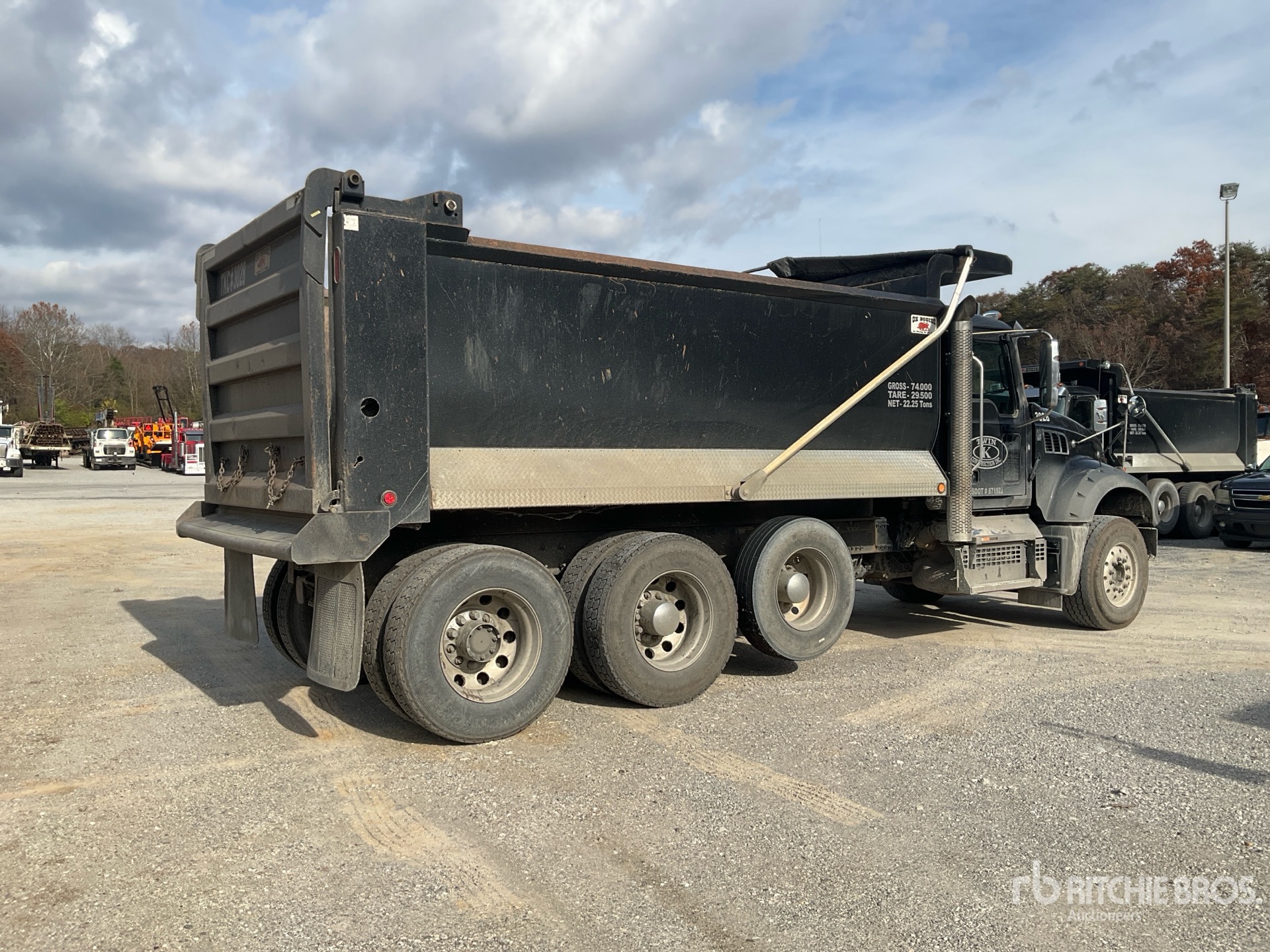 General Appearance with Imagen: esquina trasera derecha