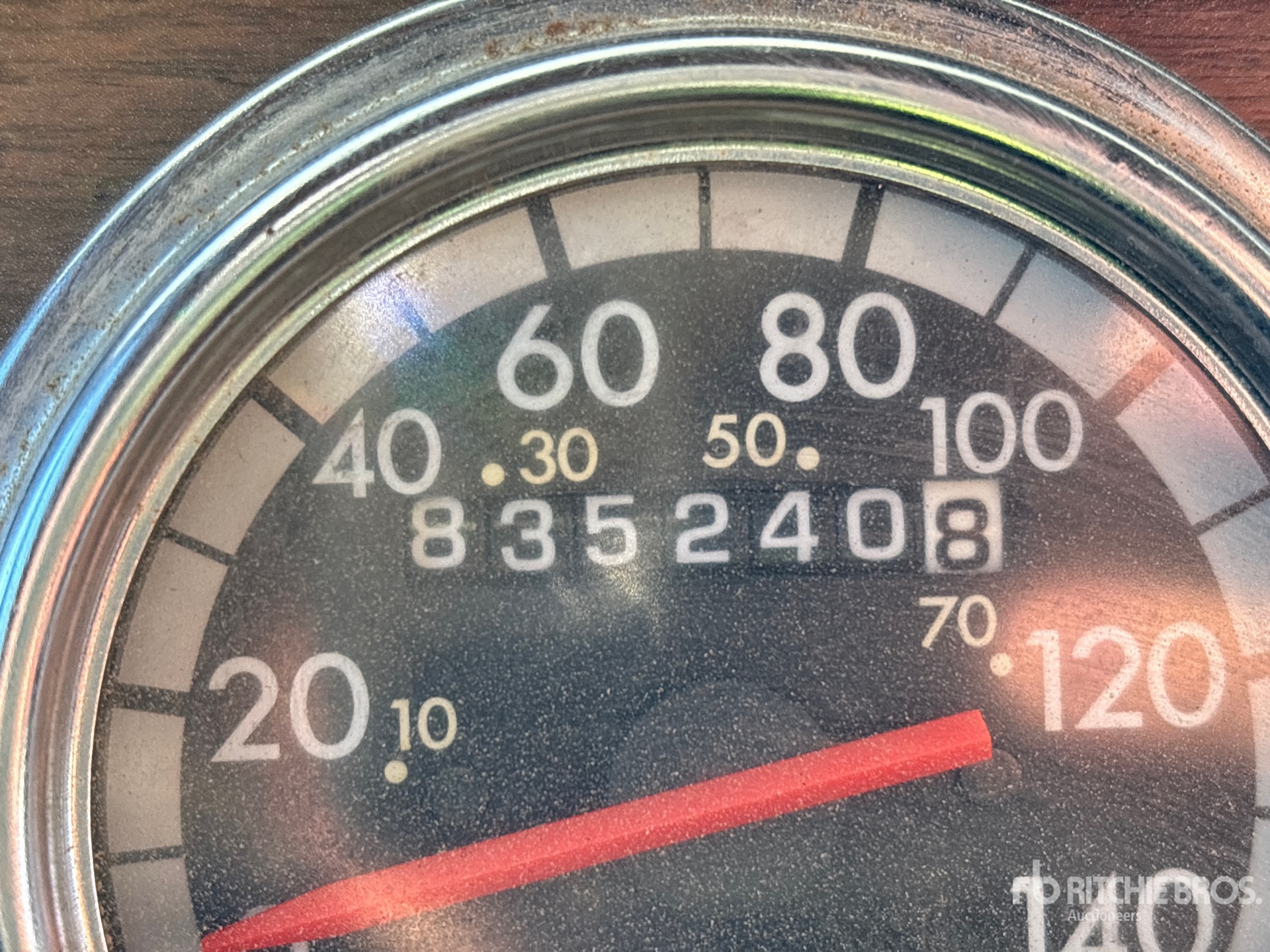 General Appearance with Hour Meter / Odometer