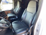 Cab with Seats/armrests