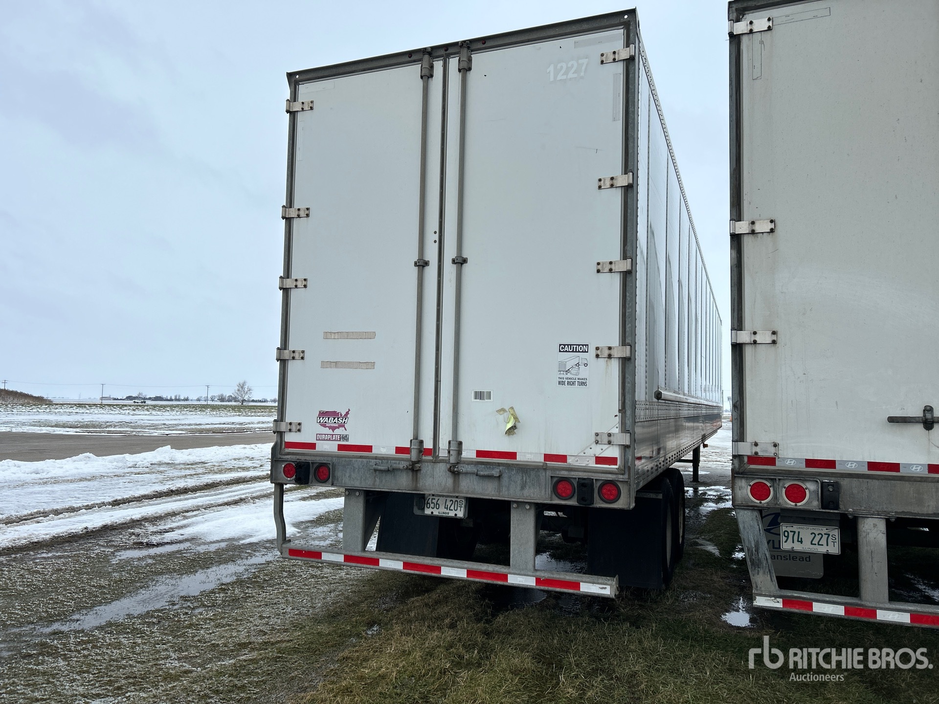 General Appearance with Bild, Ecke hinten rechts