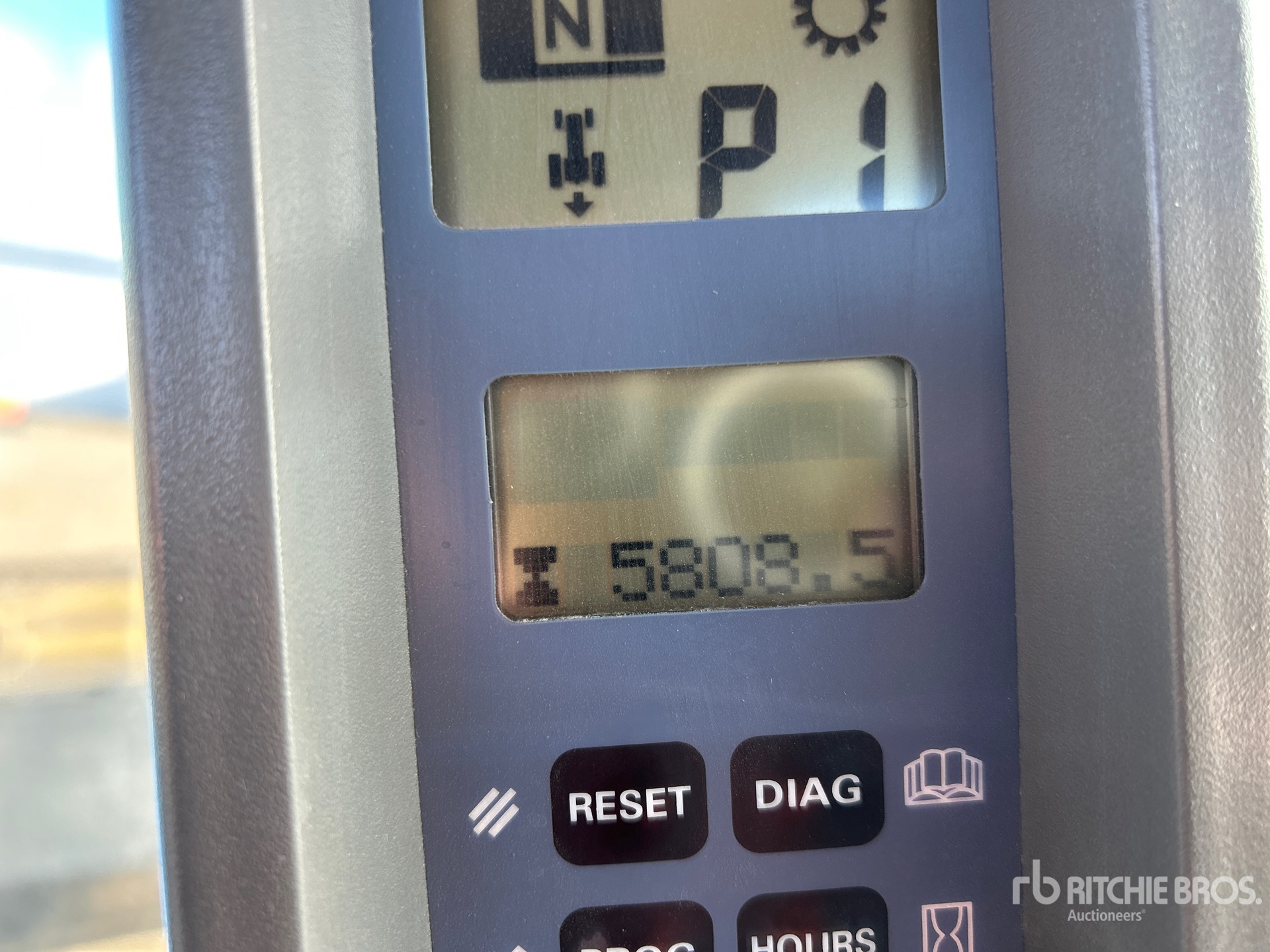 General Appearance with Hour Meter / Odometer