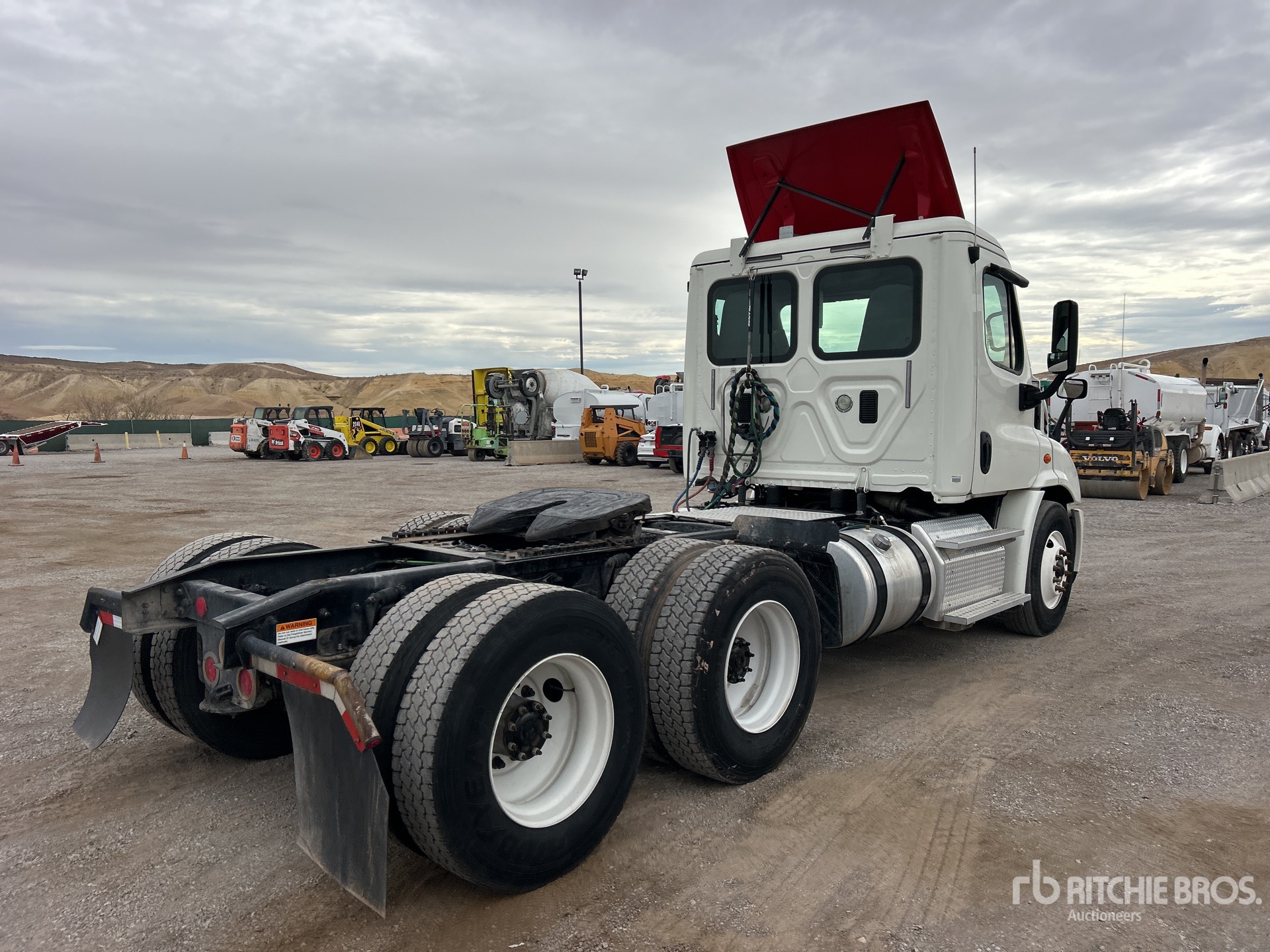 Aspect général with Image, coin arrière droit