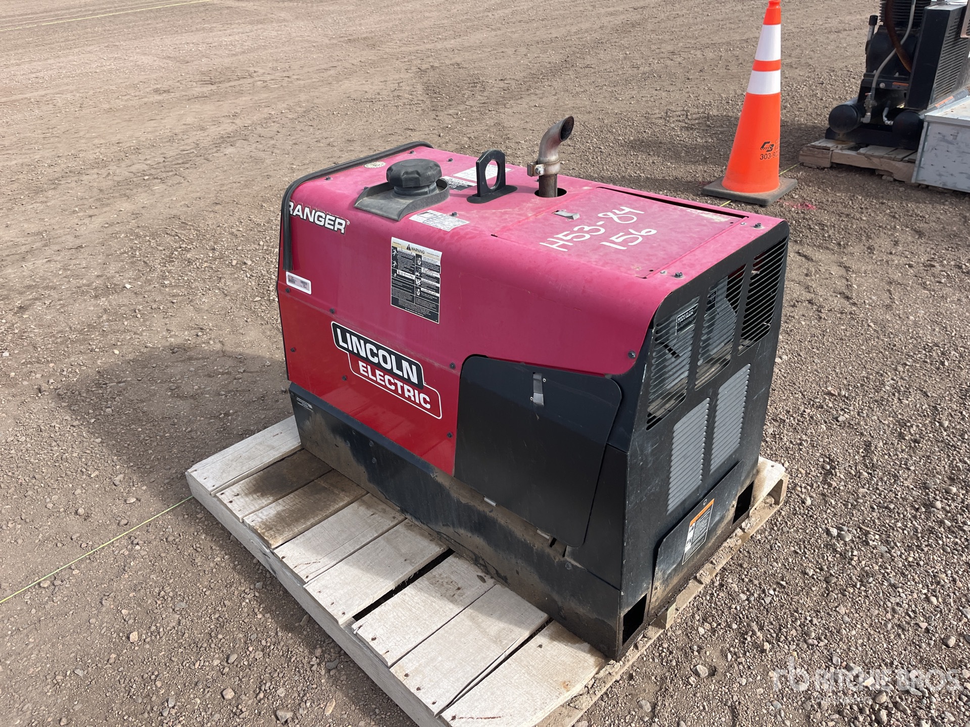 General Appearance with Bild, Ecke hinten links