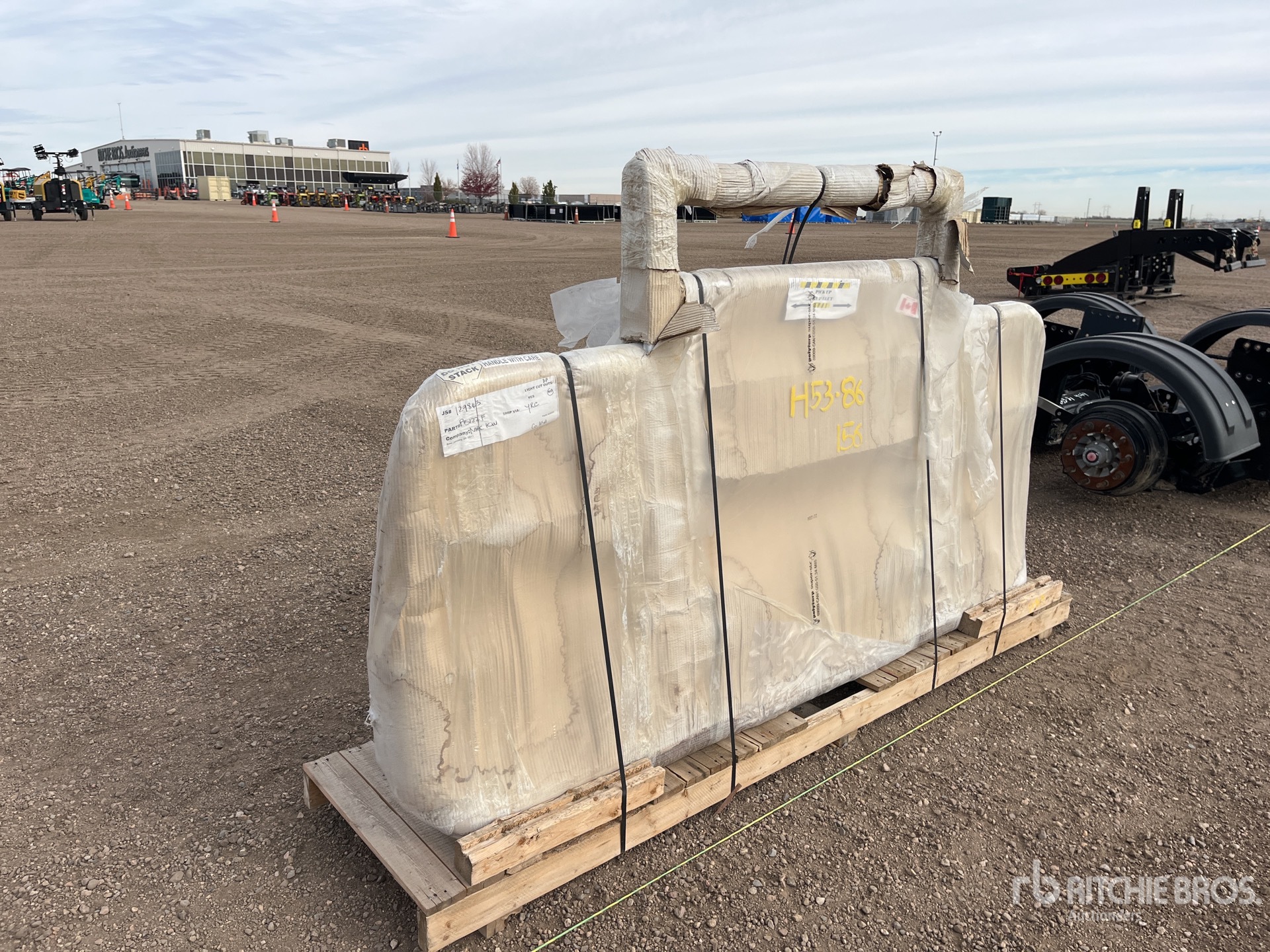 General Appearance with Picture, Right Front Corner