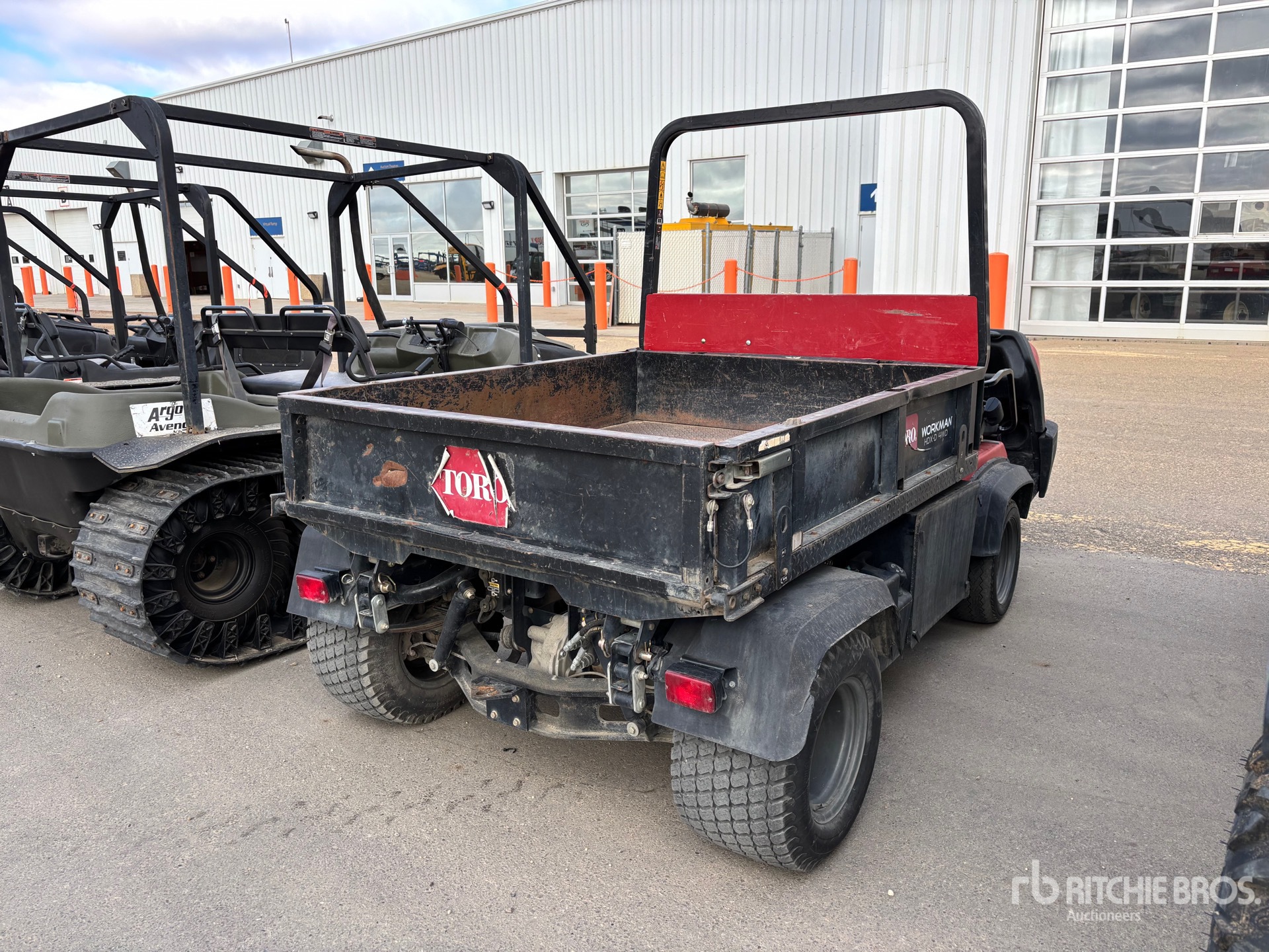 General Appearance with Picture, Right Rear Corner