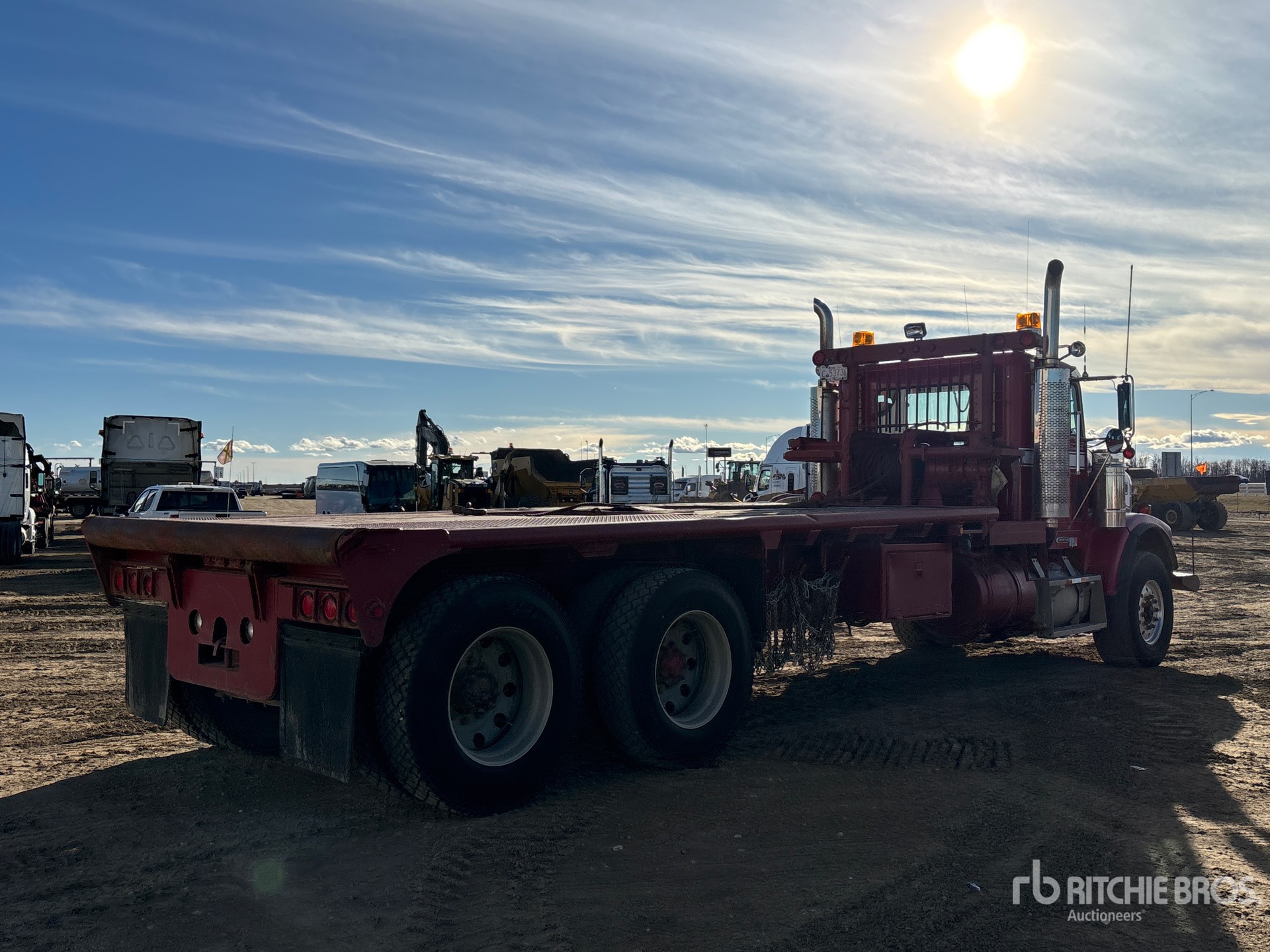 Aspect général with Image, coin arrière droit