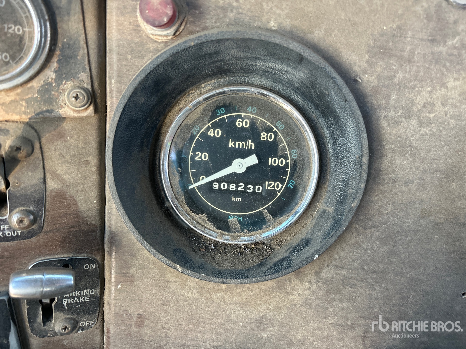 General Appearance with Hour Meter / Odometer