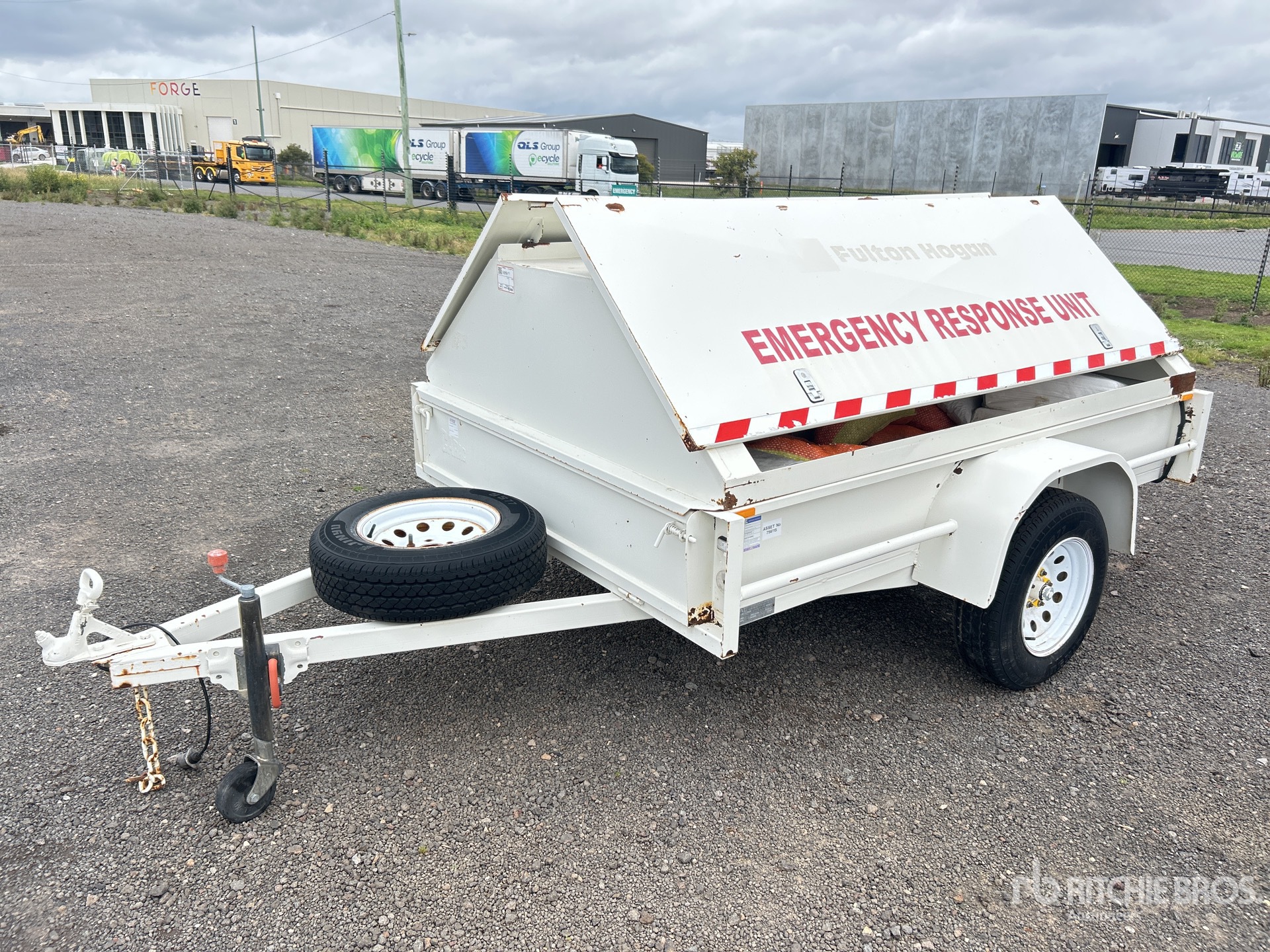 General Appearance with Picture, Right Front Corner