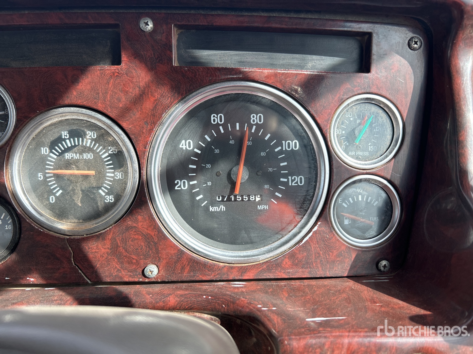 General Appearance with Hour Meter / Odometer