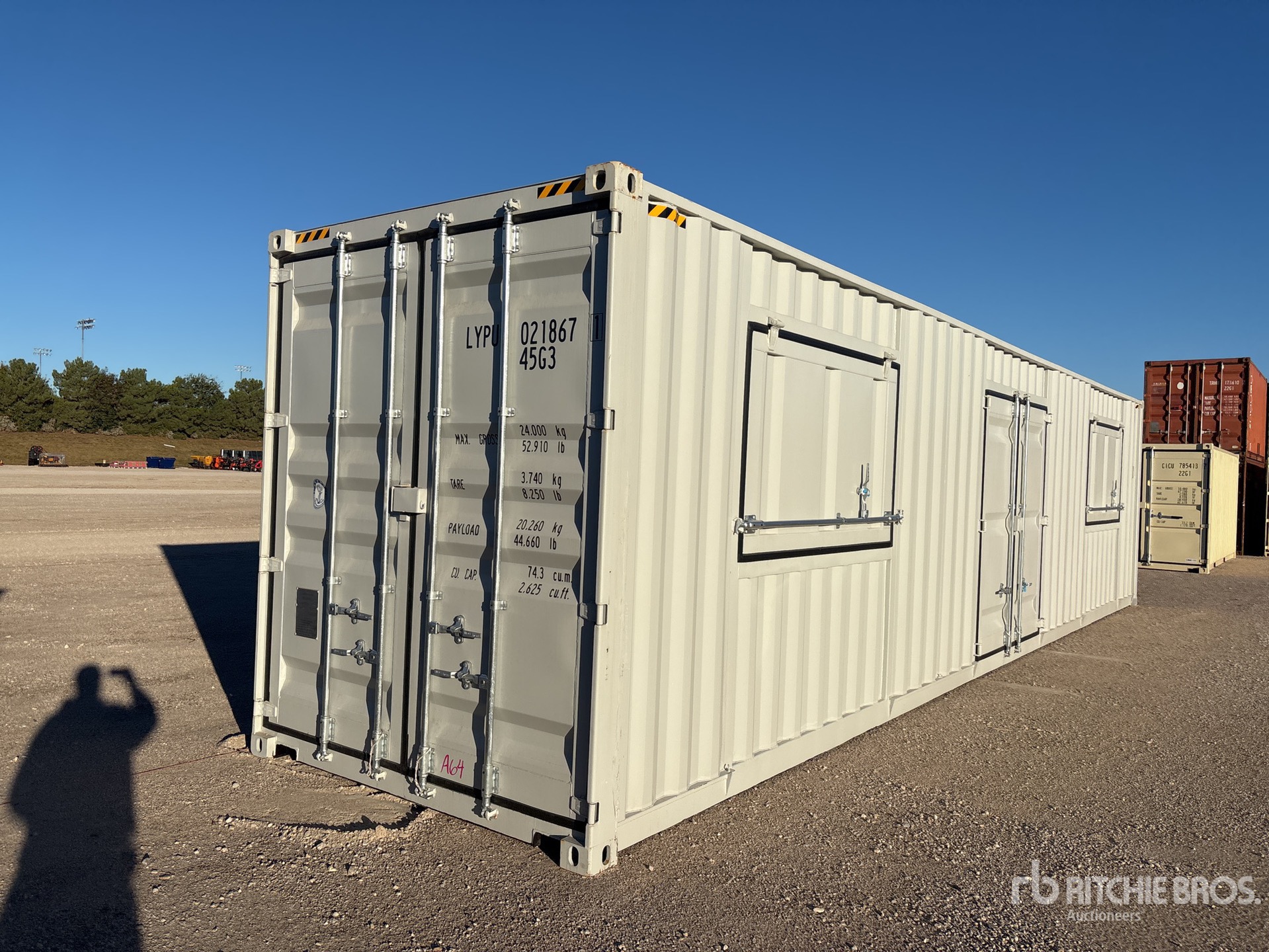 General Appearance with Picture, Right Rear Corner