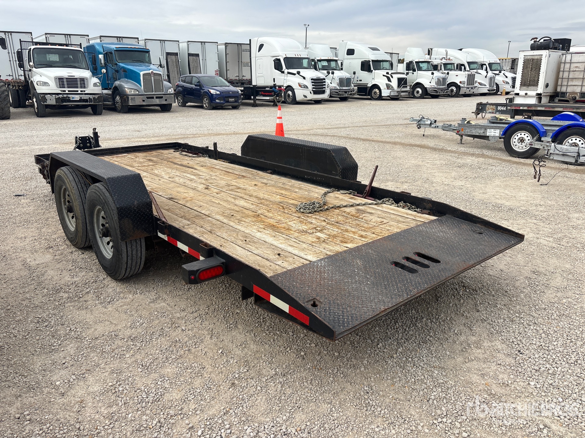 General Appearance with Picture, Left Rear Corner