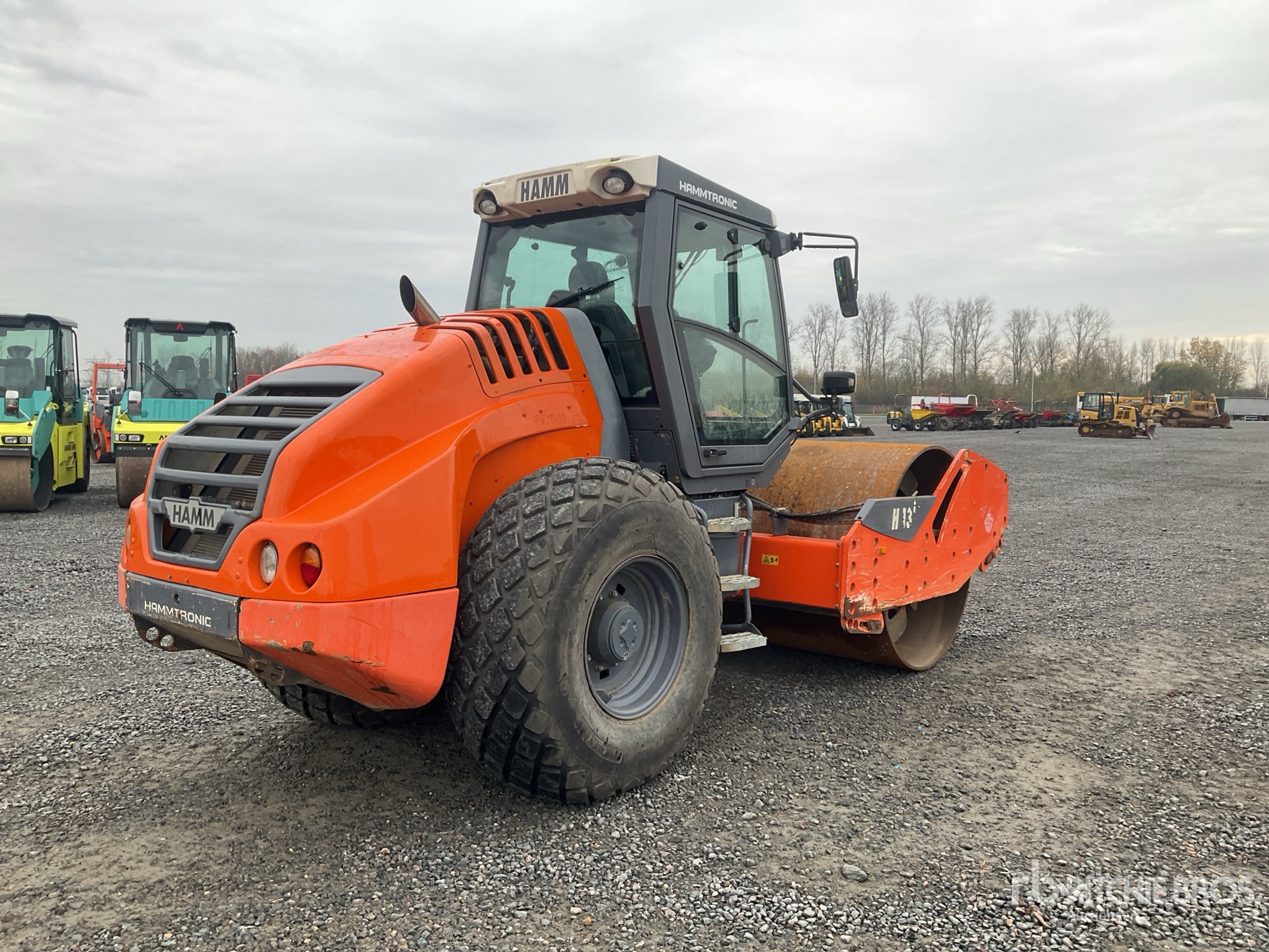 General Appearance with Imagen: esquina trasera derecha