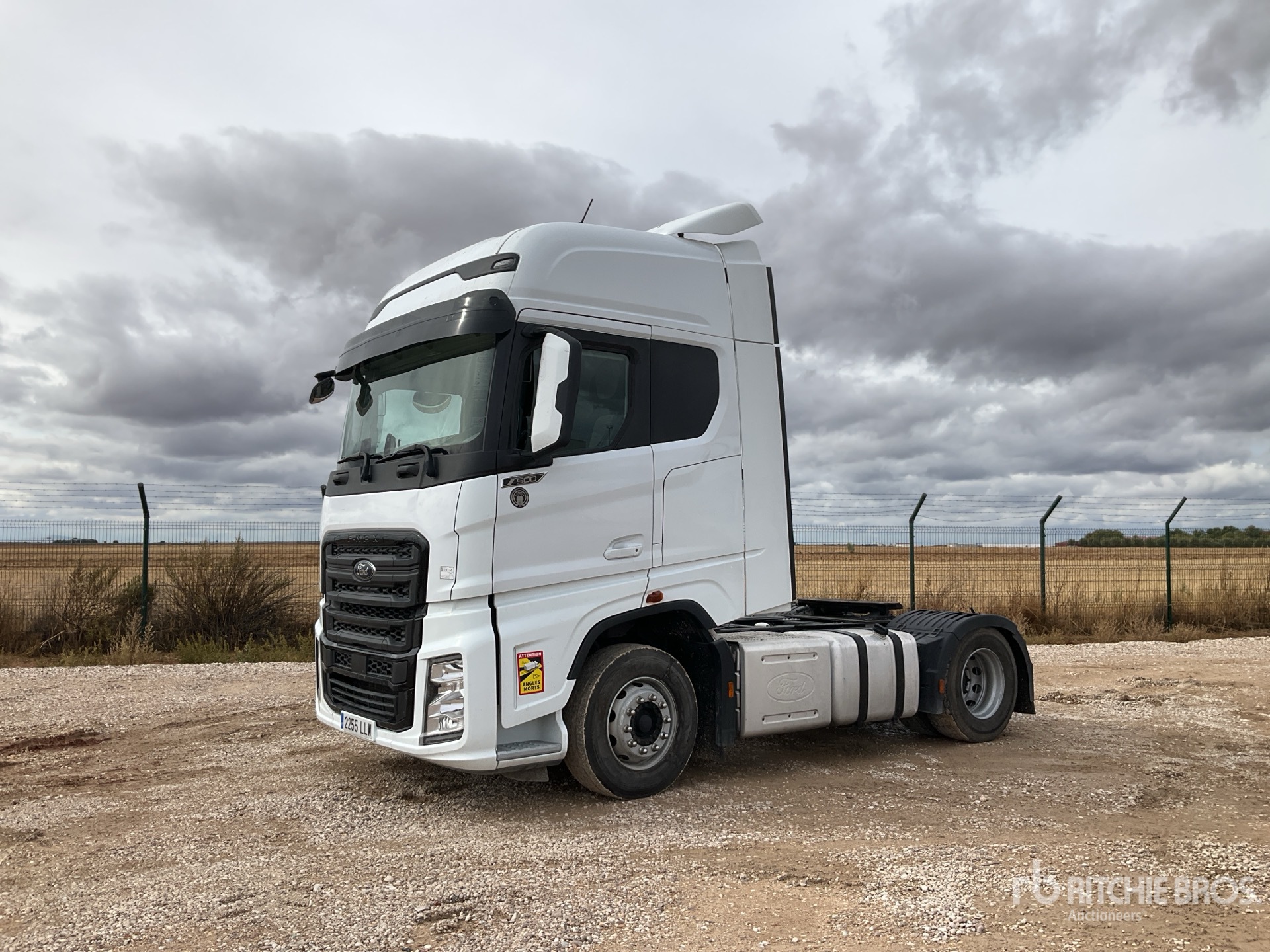 General Appearance with Operation Video